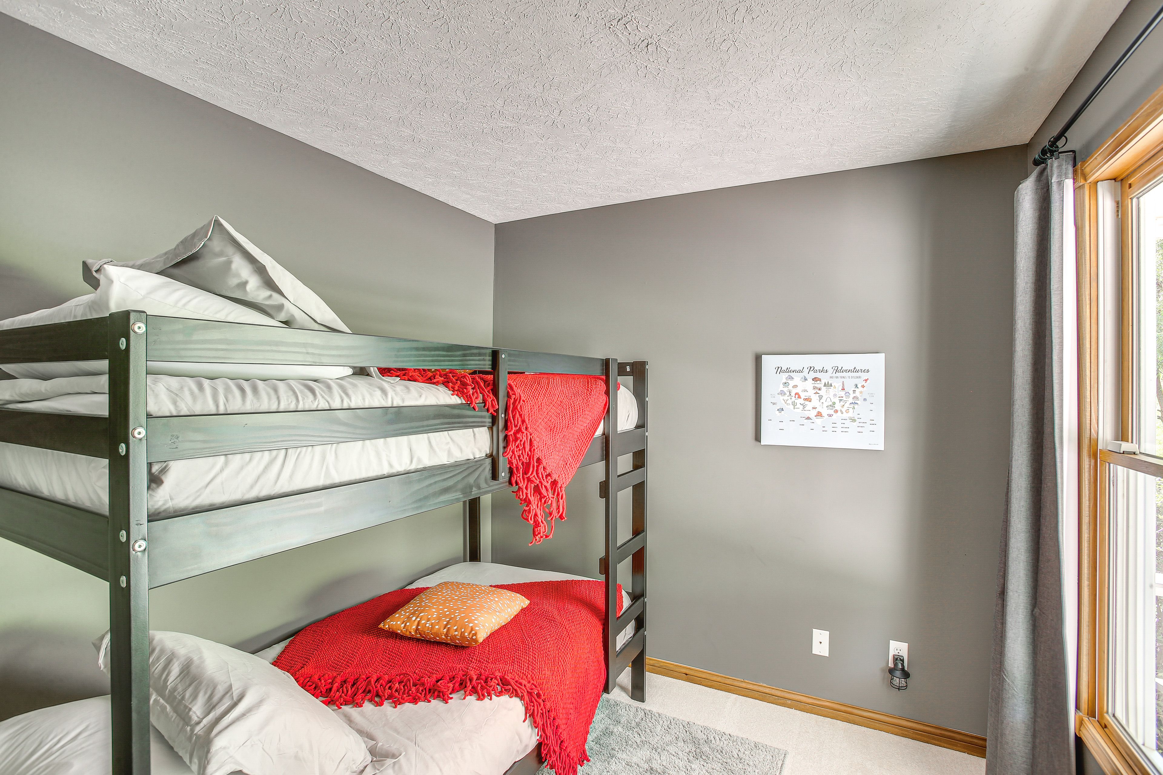 Bonus Room | Main Floor | Twin Bunk Bed