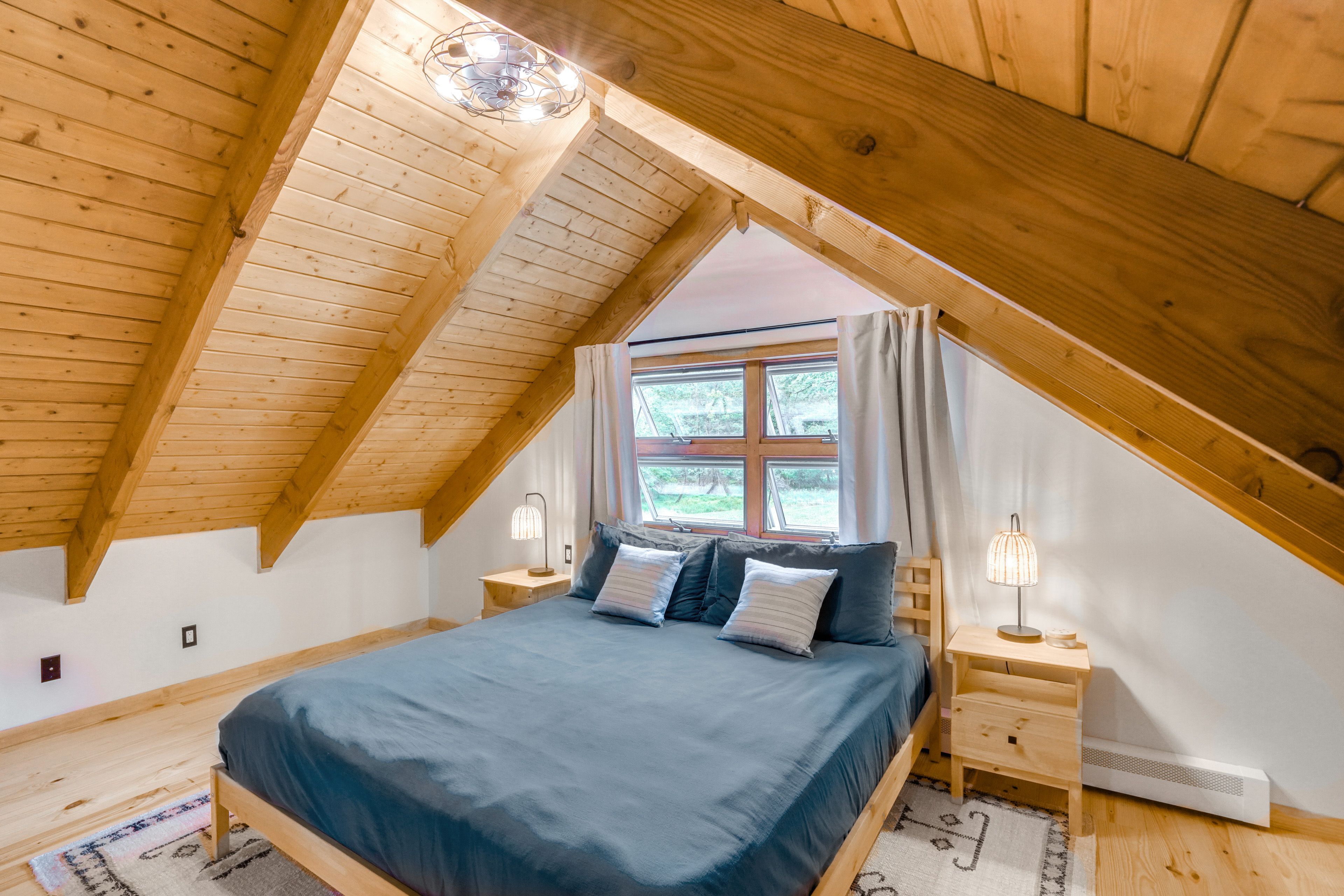 Bedroom 3 | 2nd Floor | King Bed | Linens Provided