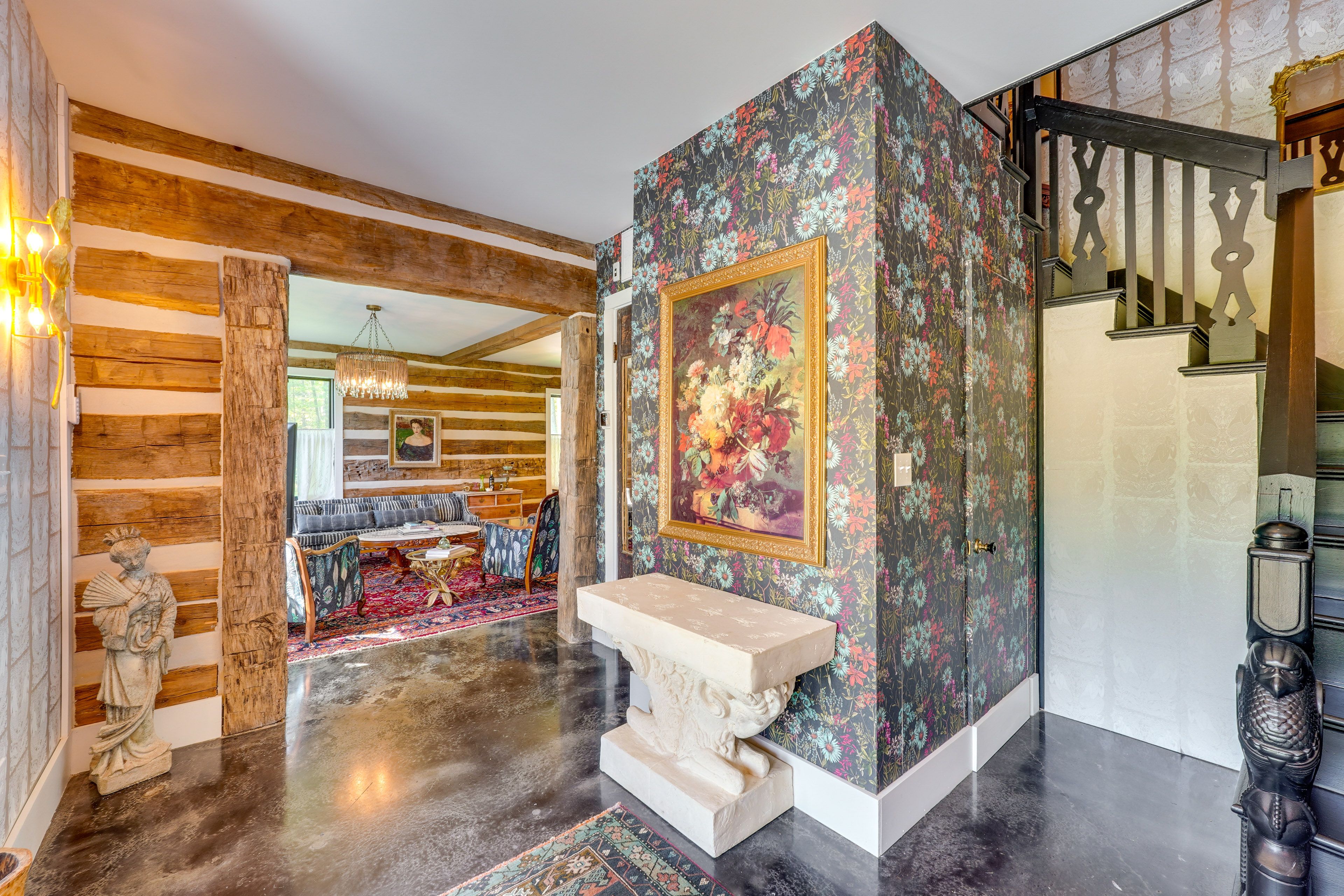 Entry | 1st Floor