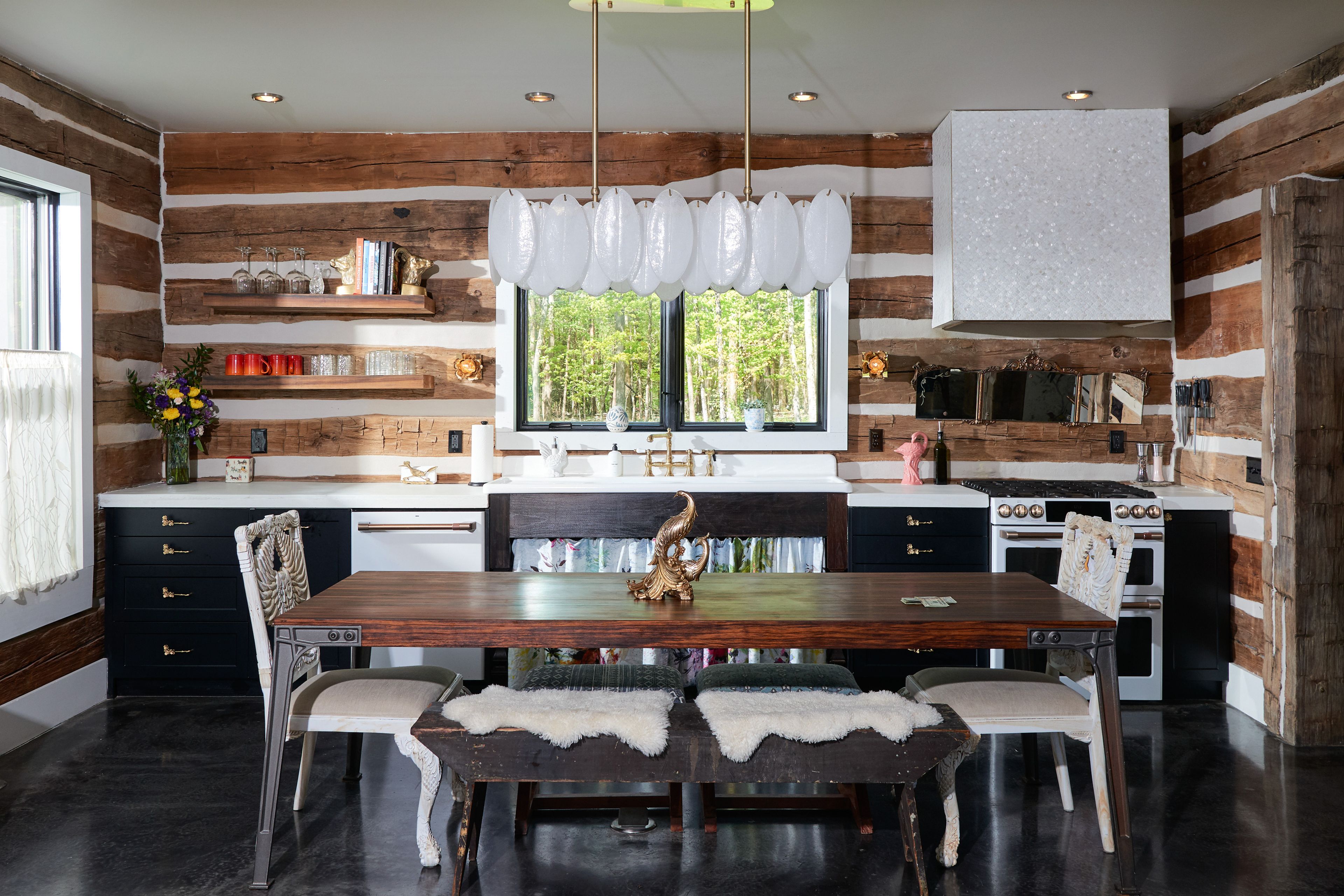 Kitchen | 1st Floor | Dining Table | Dishware & Flatware | Blender | Toaster