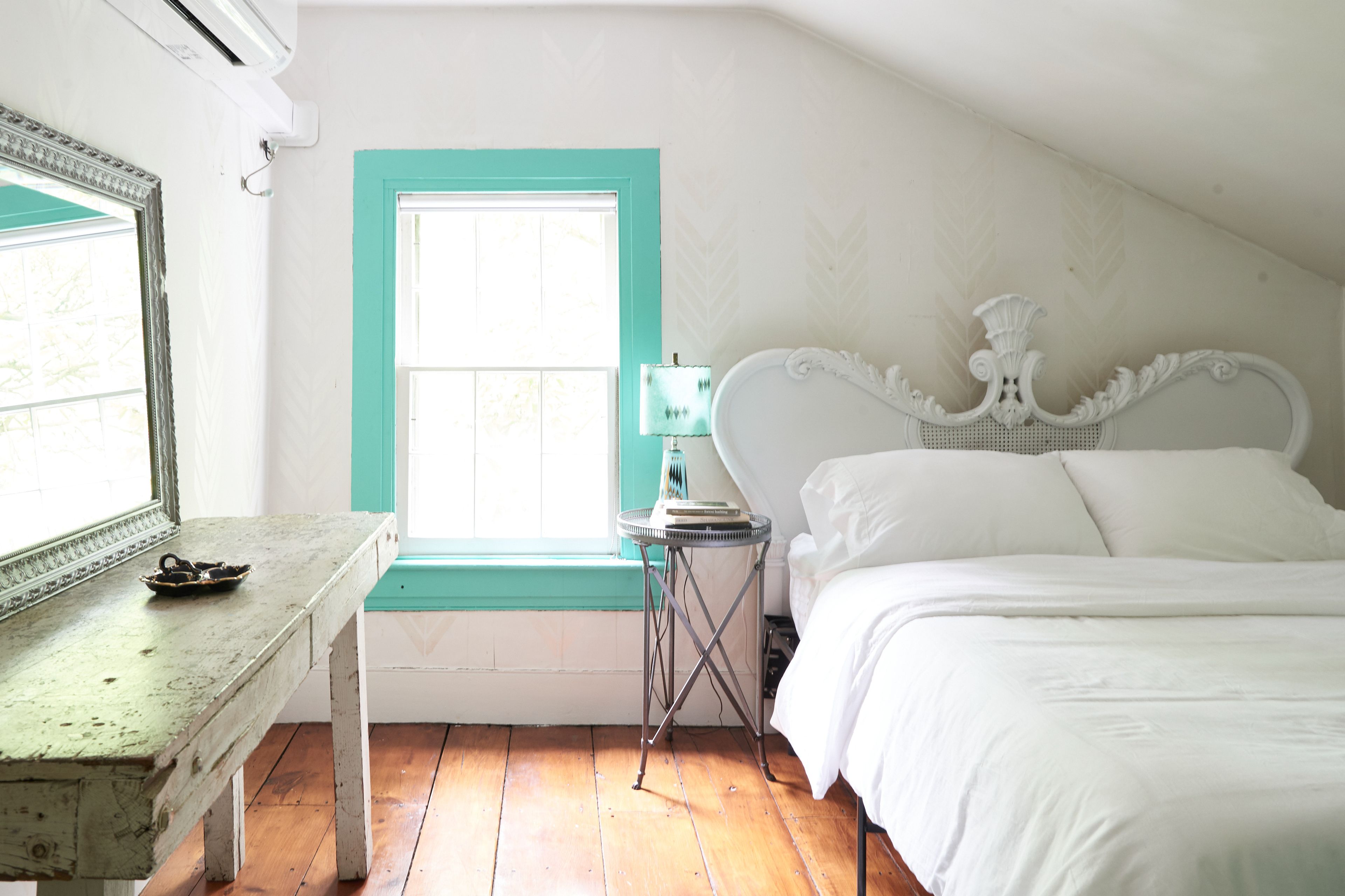 Bedroom 2 | 2nd Floor | Queen Bed