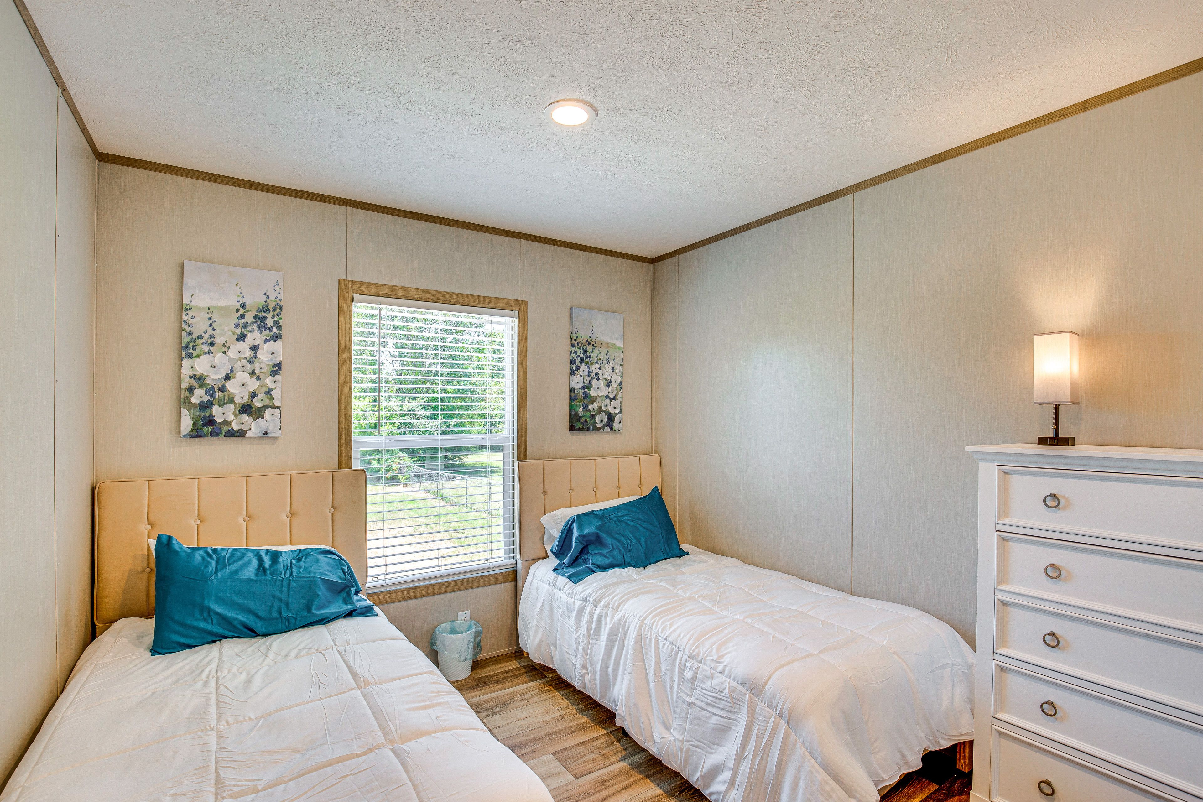 Bedroom 3 | 2 Twin Beds