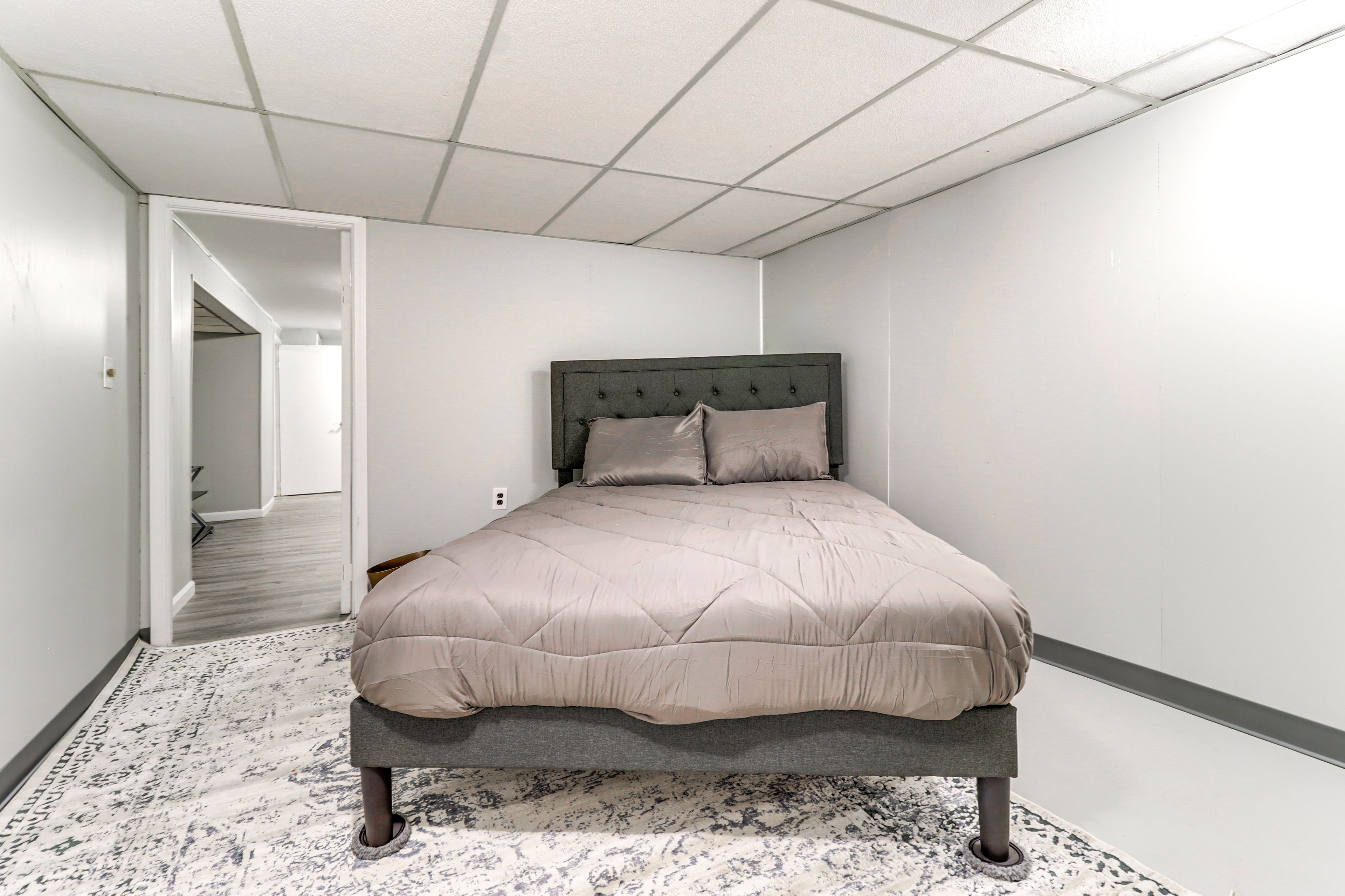 Bedroom 4 | Queen Bed | Lower Level