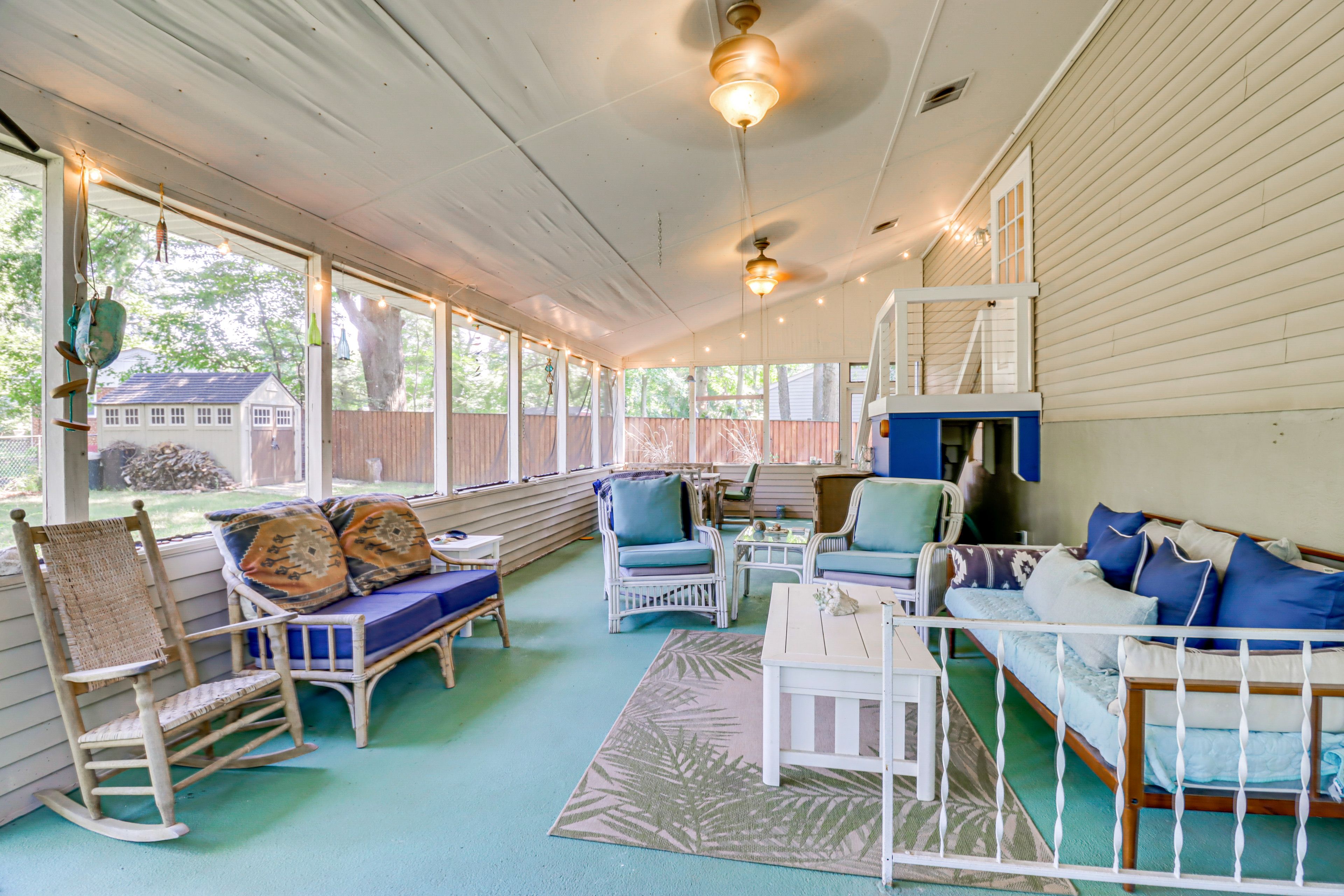 Screened Porch | Private Yard | Outdoor Dining Area