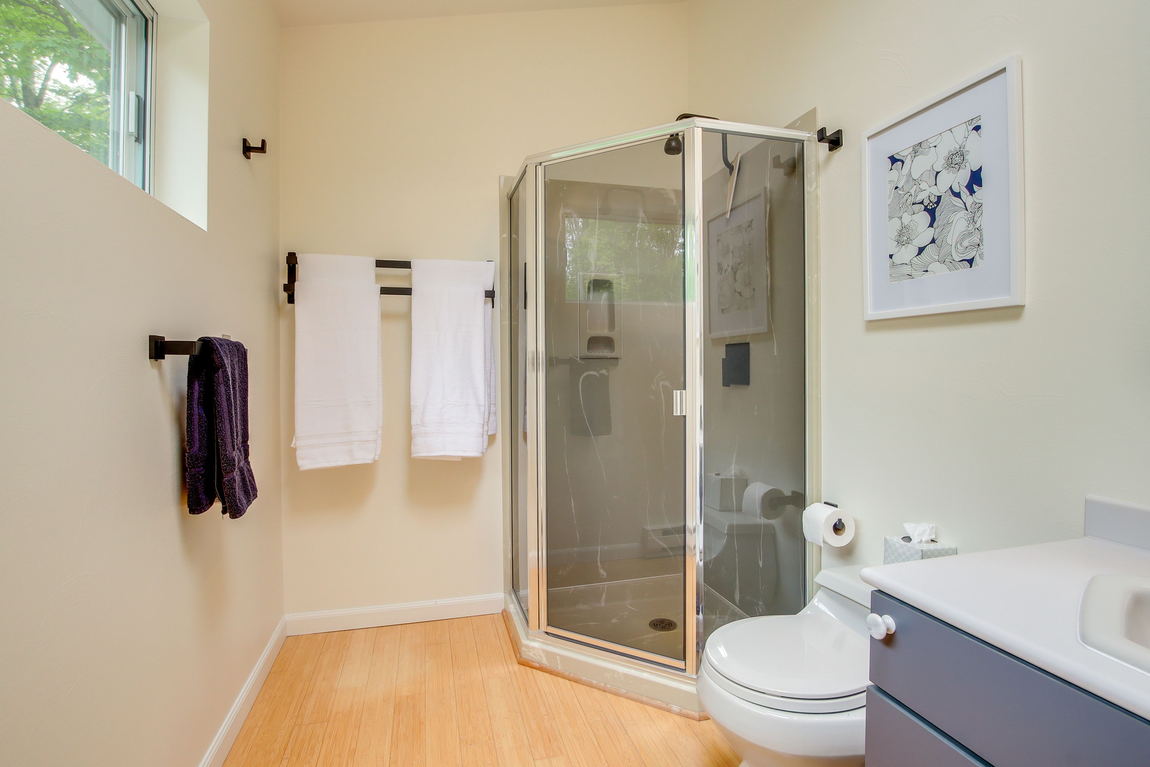 Full Bathroom | Towels Provided | Double Sinks | 2nd Floor