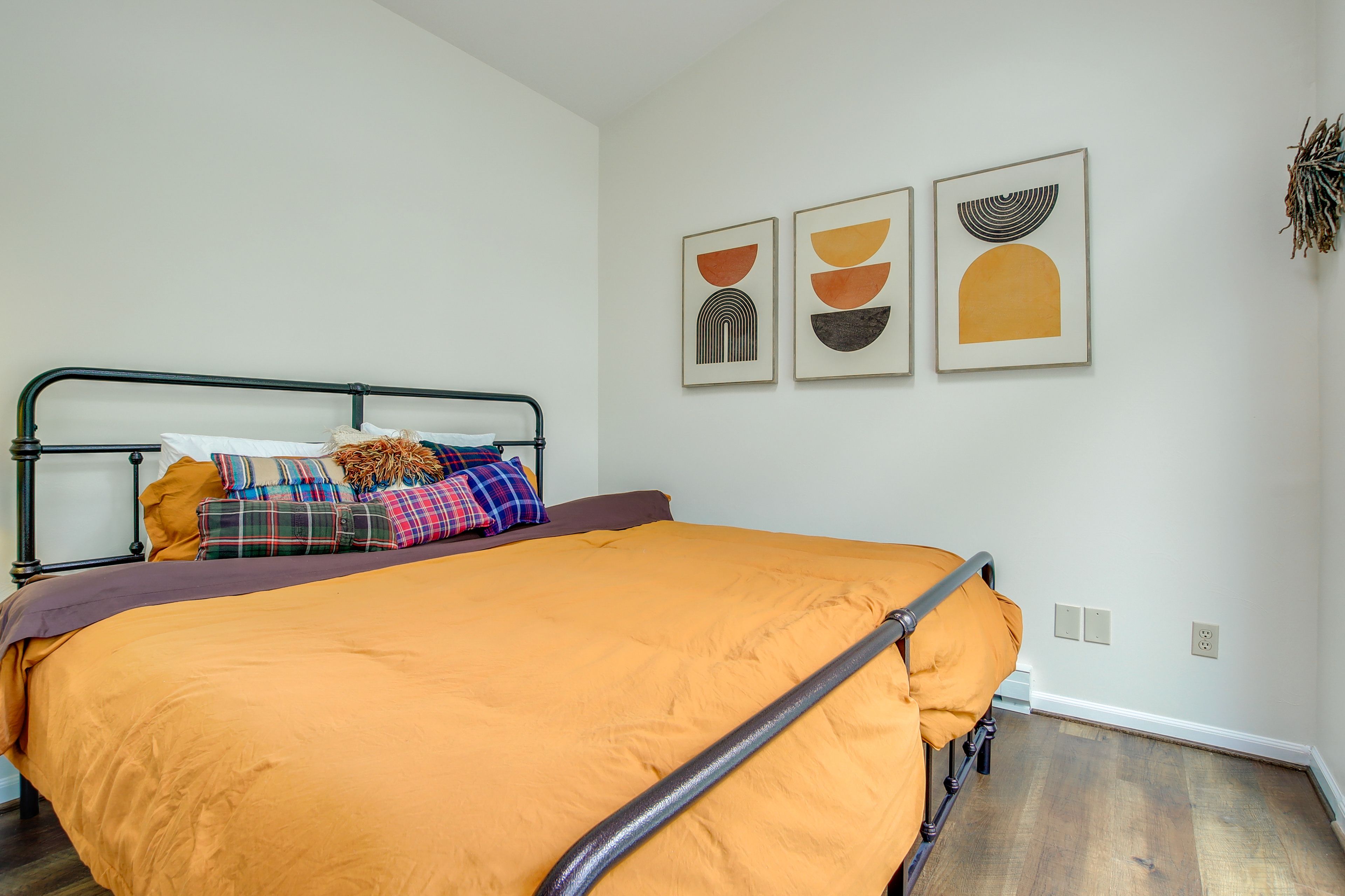 Bedroom 4 | King Bed | Balcony Access | 2nd Floor