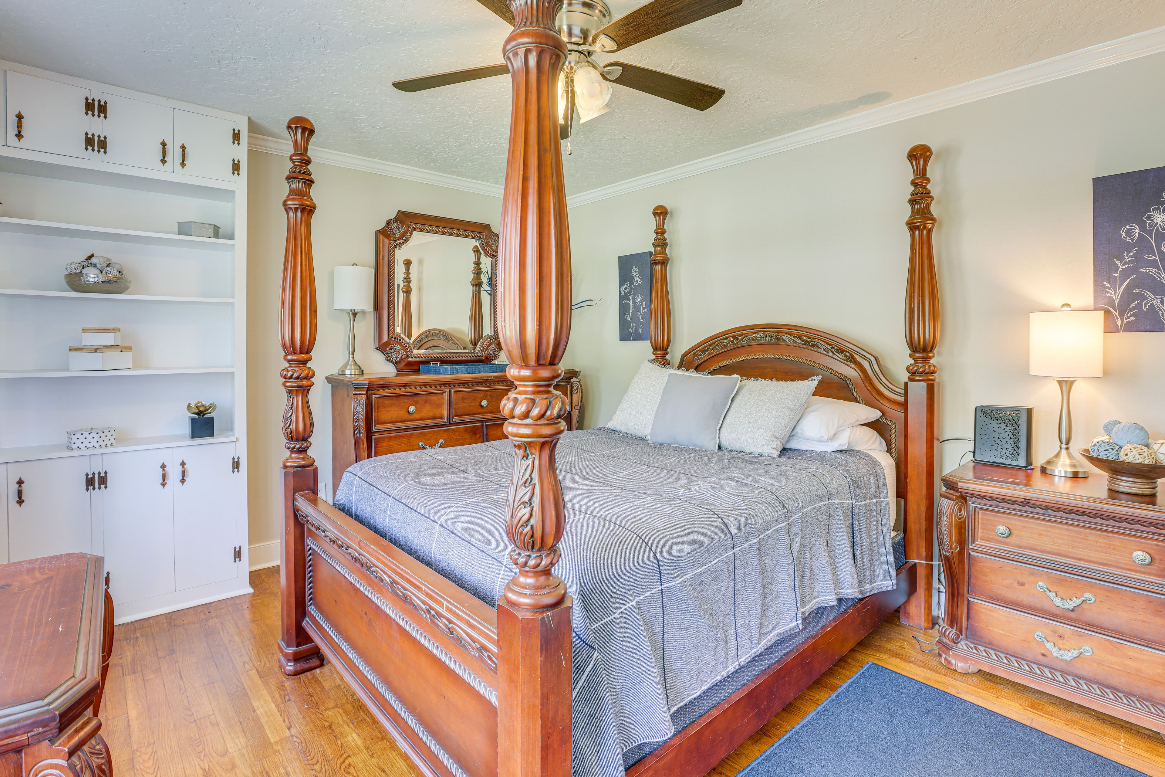 Bedroom 2 | Queen Bed