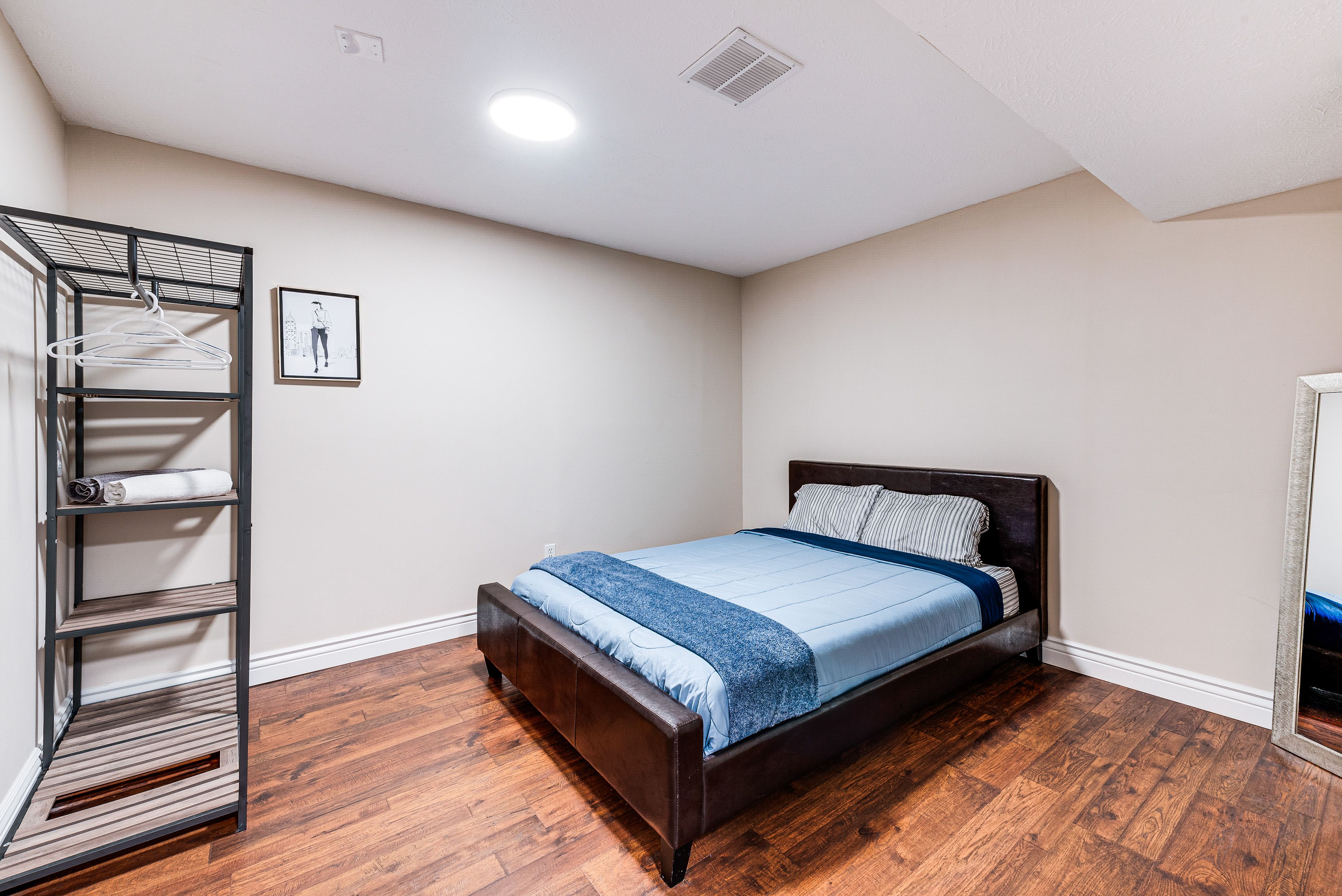 Bedroom 3 | Basement | Queen Bed