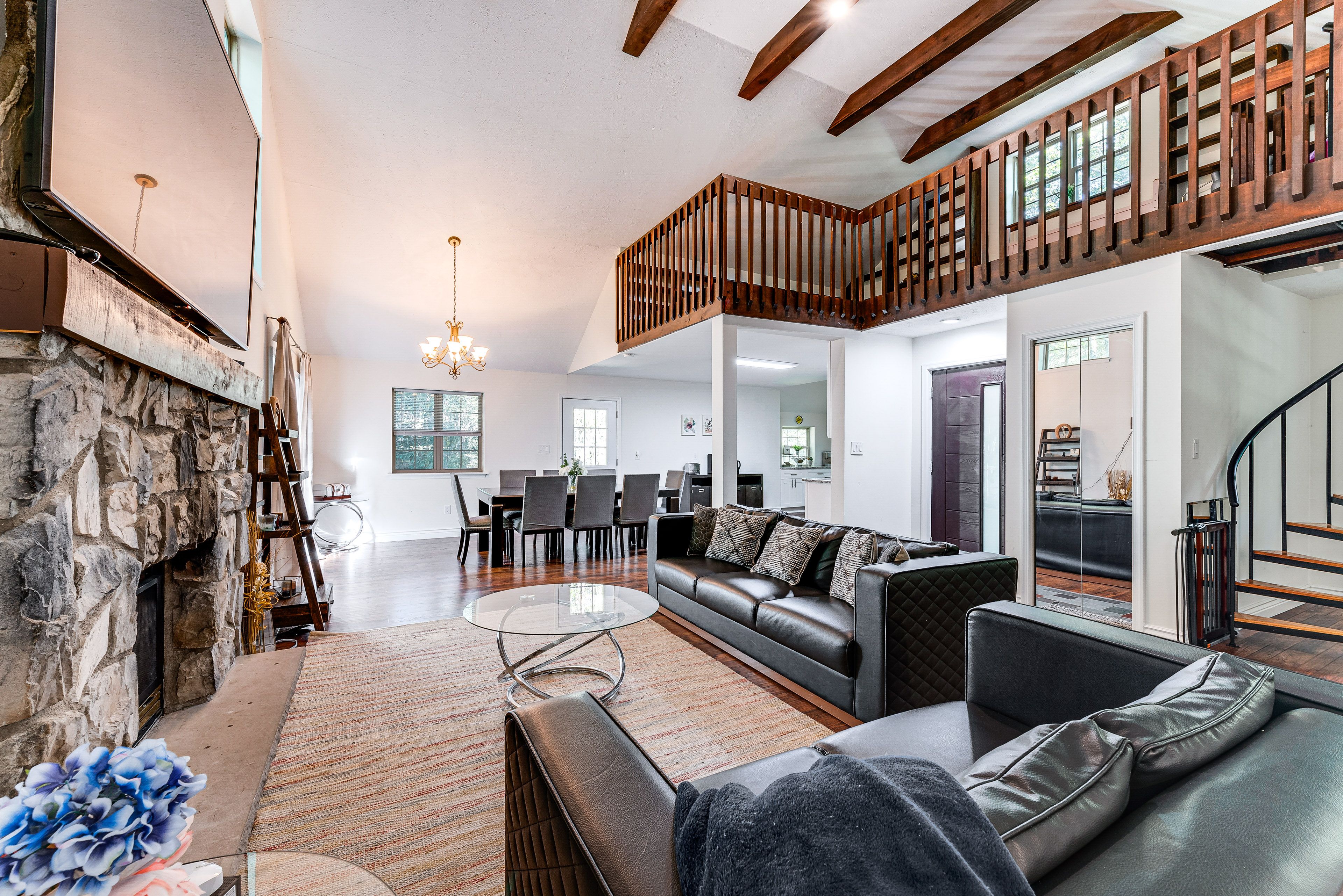 Living Room | 1st Floor | Free WiFi | Central A/C & Heat | Smart TV