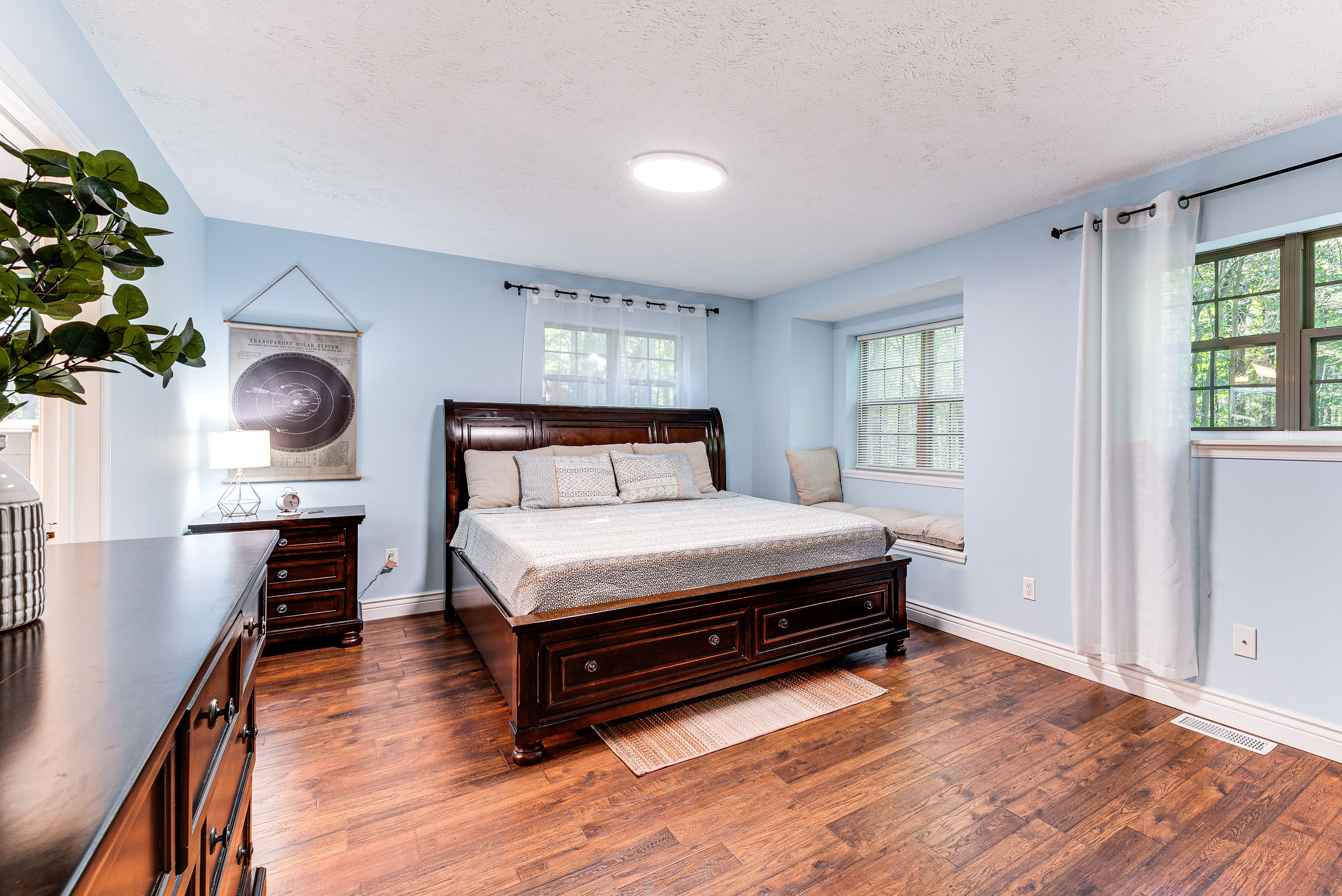 Bedroom 1 | 1st Floor | King Bed