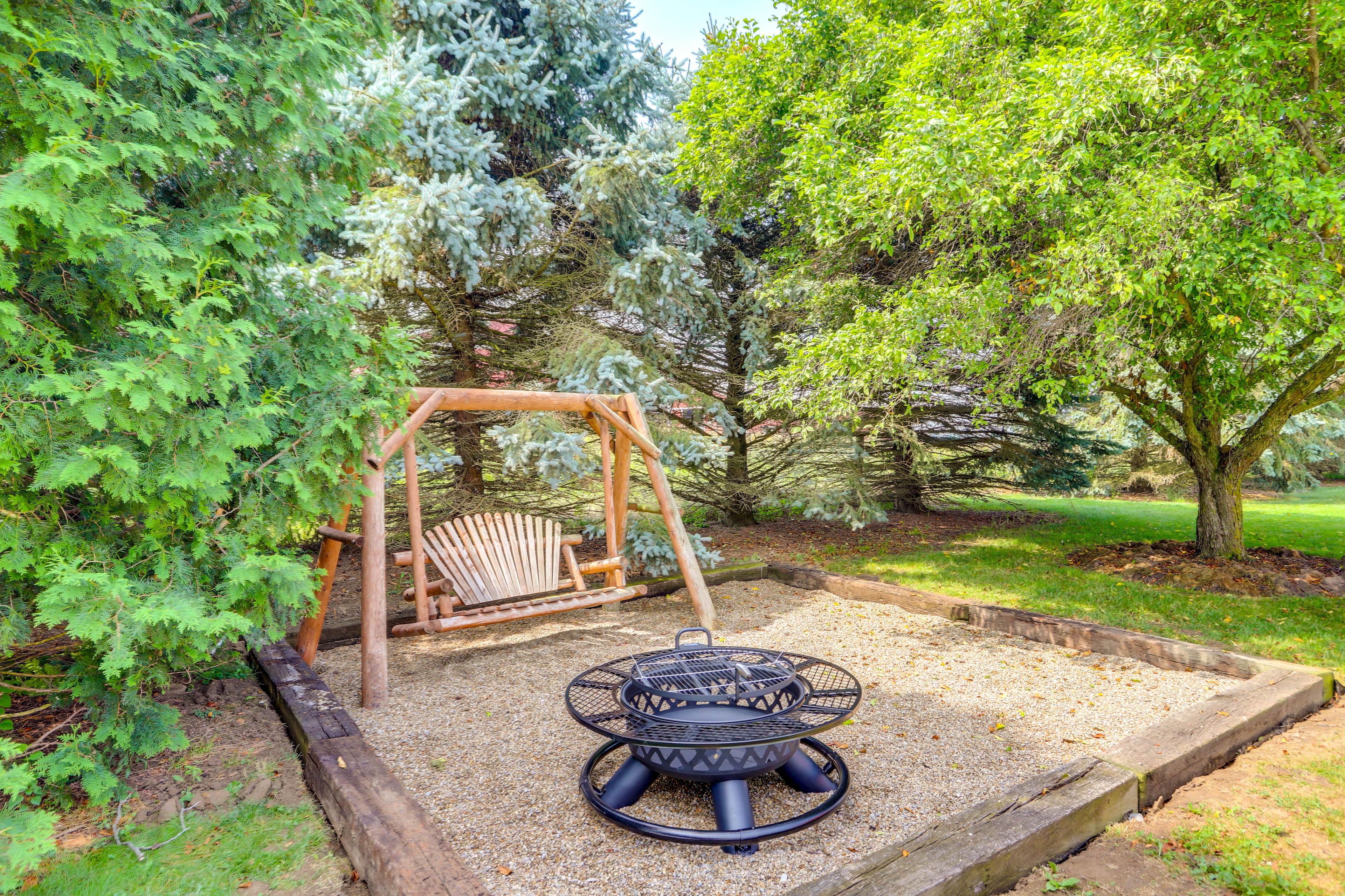 Fire Pit (Wood Provided)