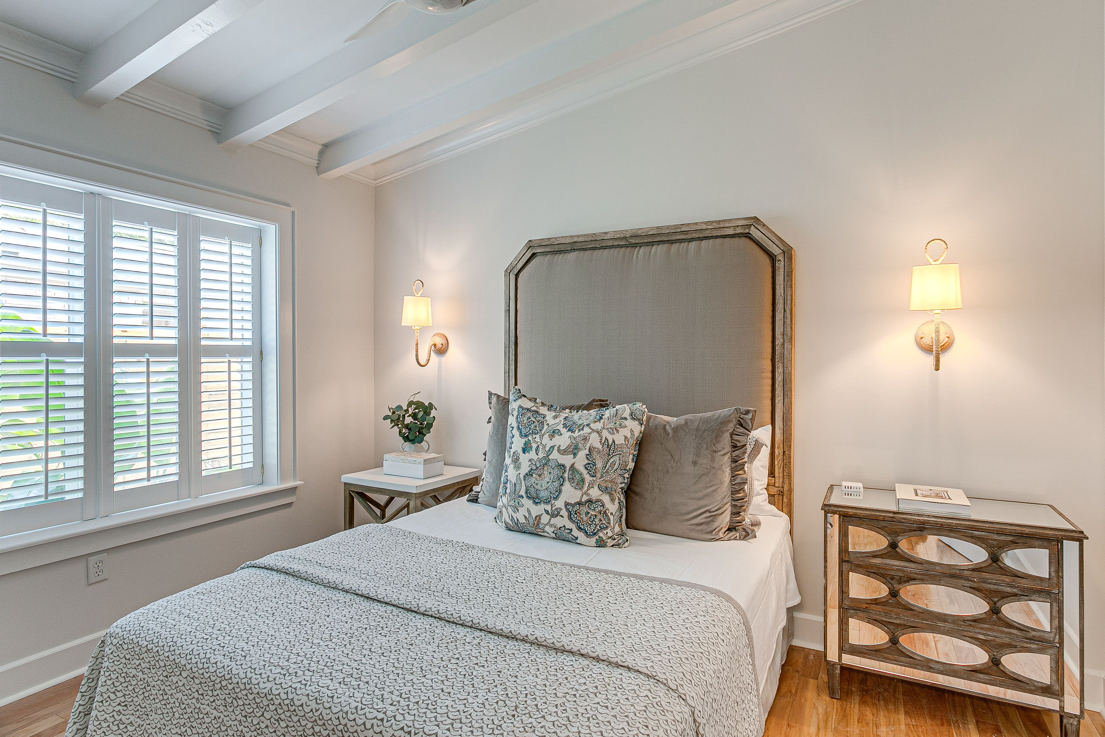 Bedroom 3 | Queen Bed | Smart TV | 1st Floor