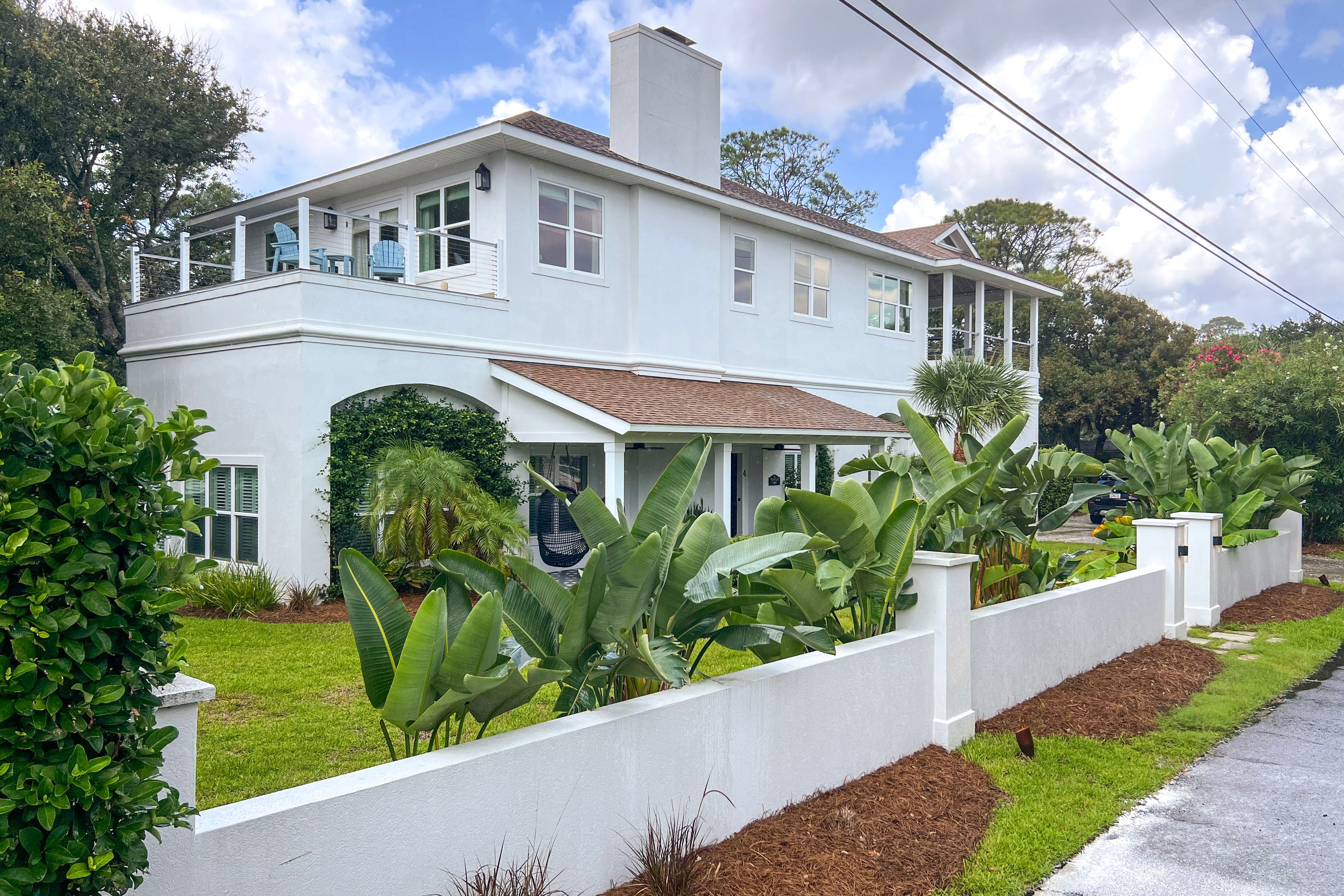 Property Exterior | Private Yard | Coverd Patio | Deck