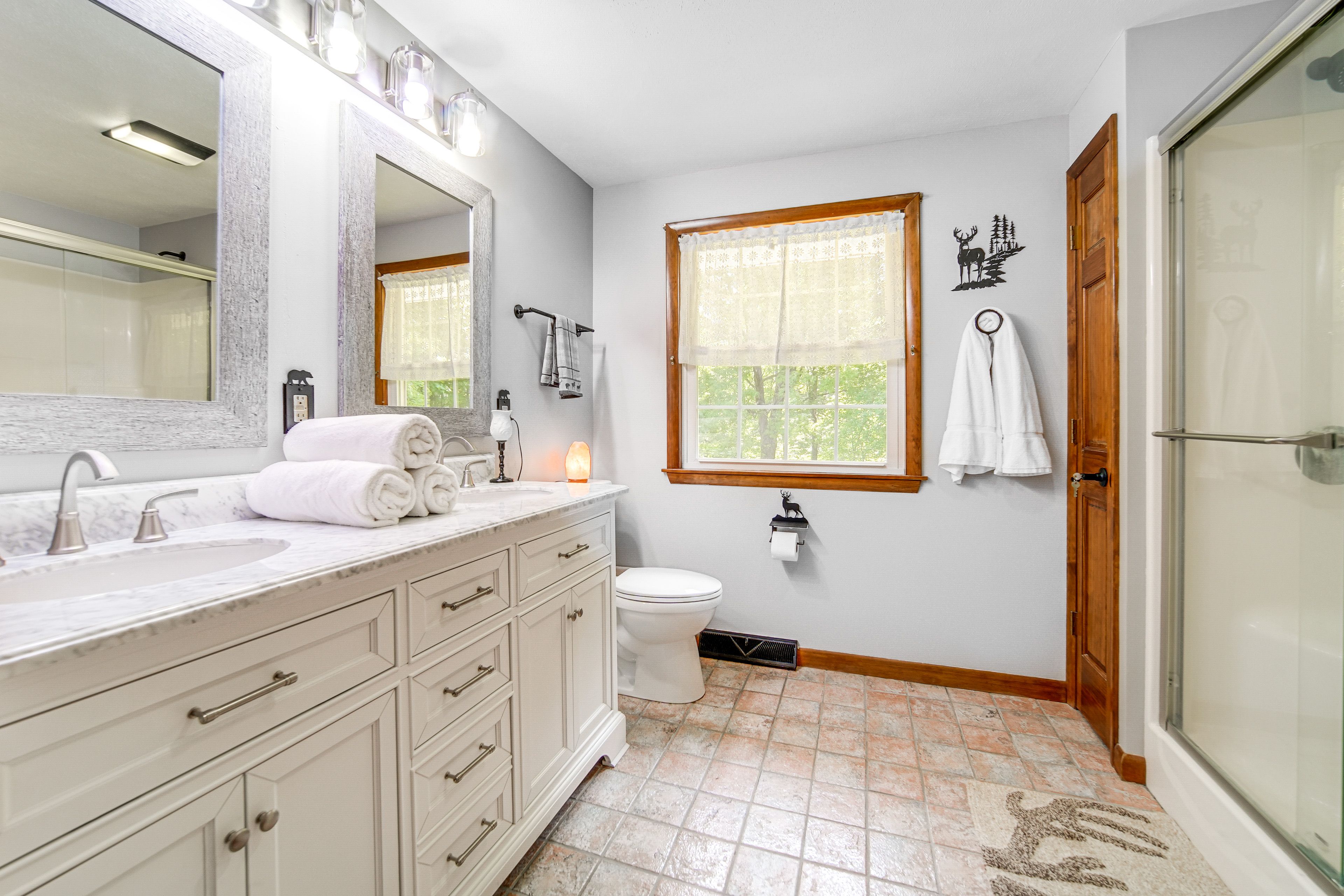Full Bathroom | Towels Provided | Standard Shower Size | Main Level