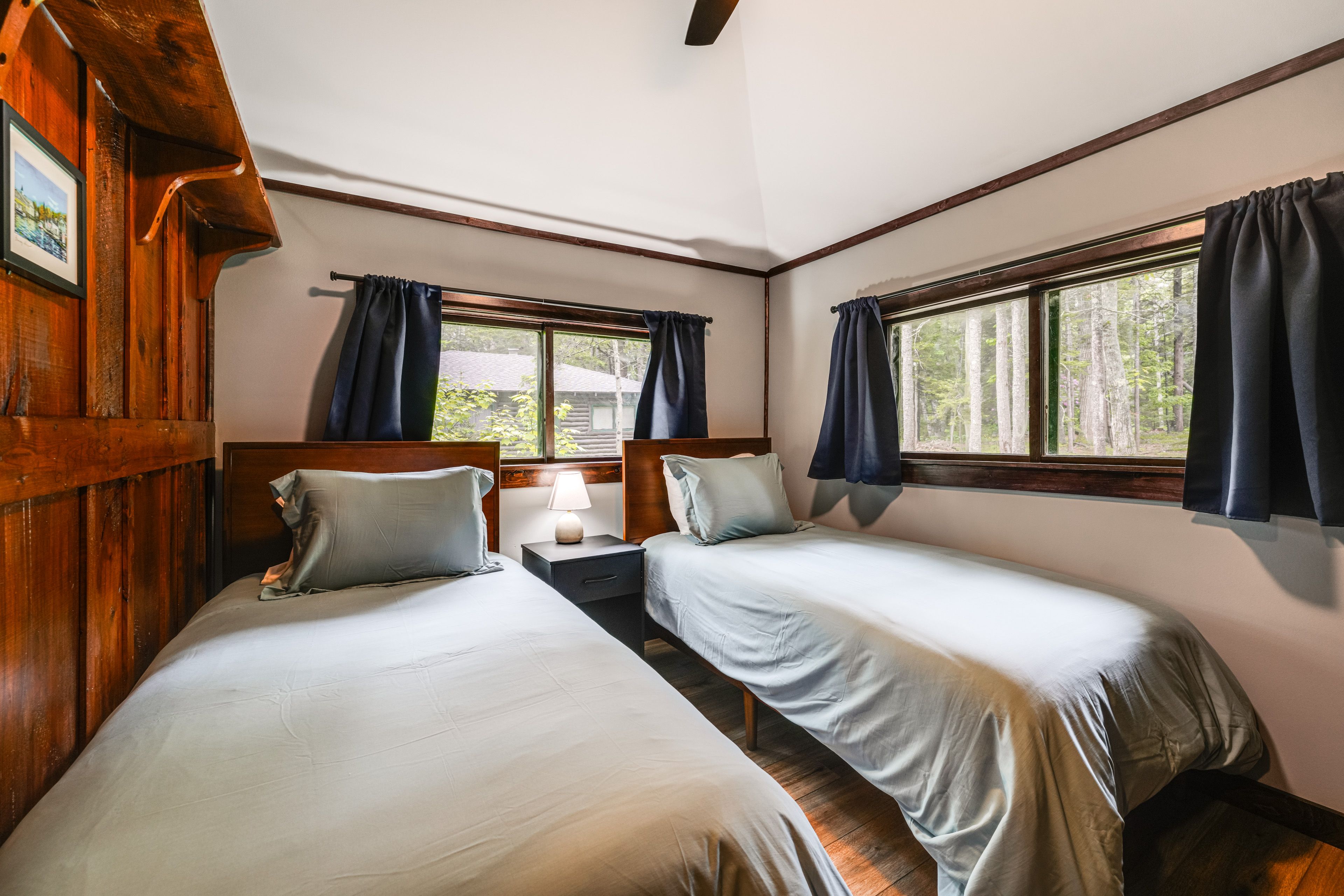 Bedroom 2 | 2 Twin Beds