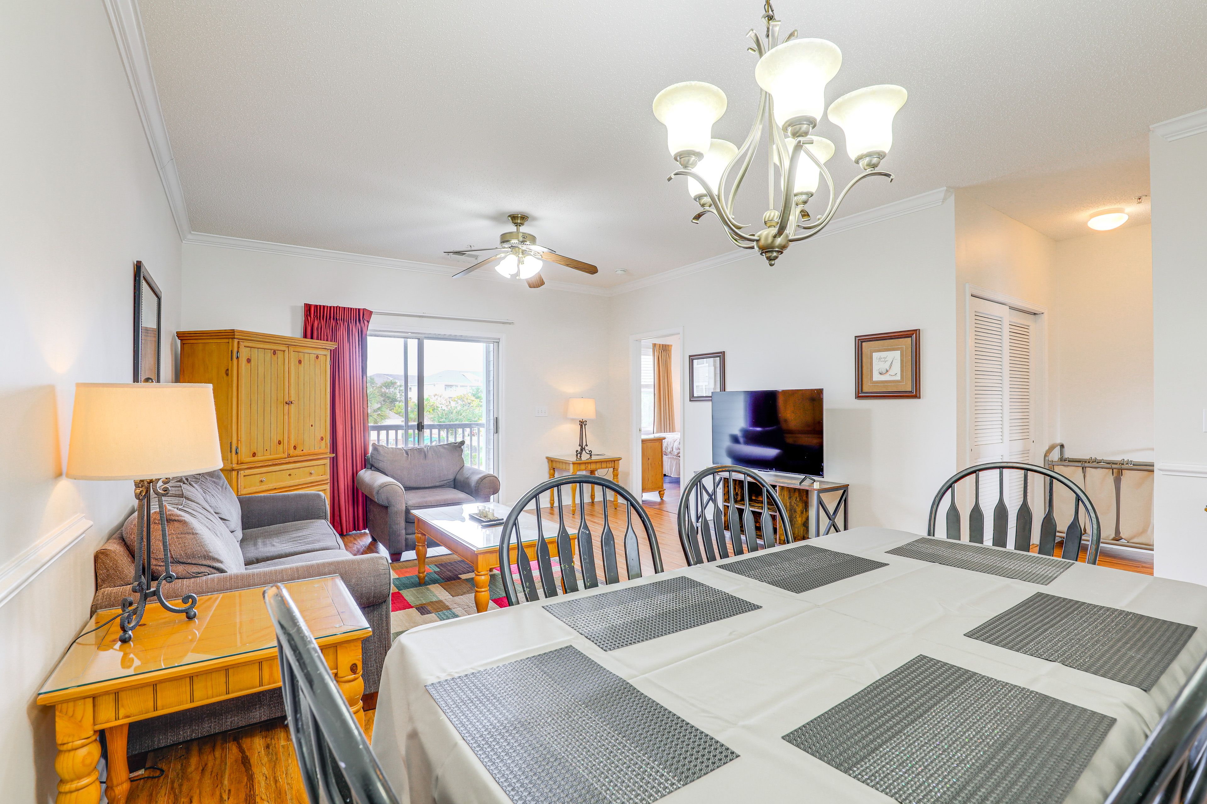 Dining Room | Dishware & Flatware