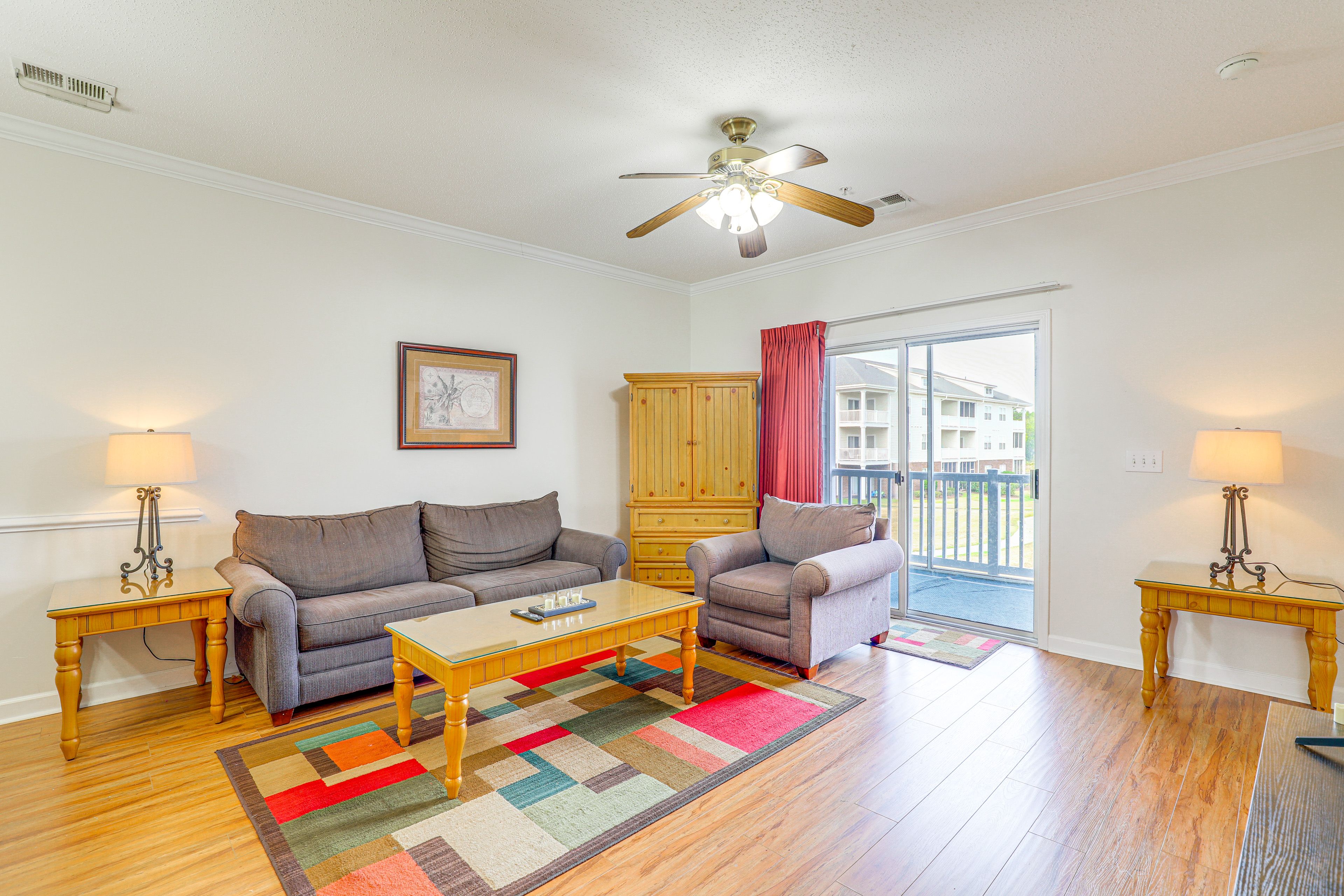 Living Room | Single-Story Condo | 2nd-Floor Unit