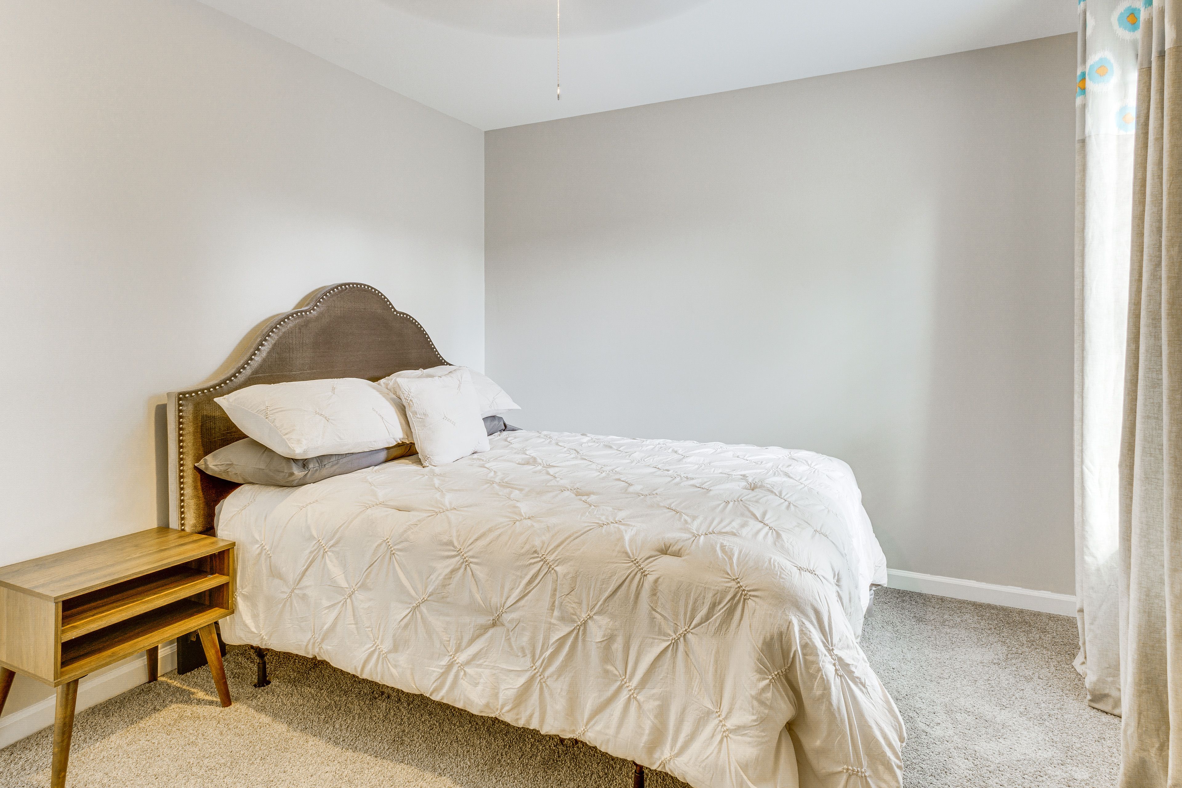 Bedroom 3 | Queen Bed | Smart TV | 2nd Floor