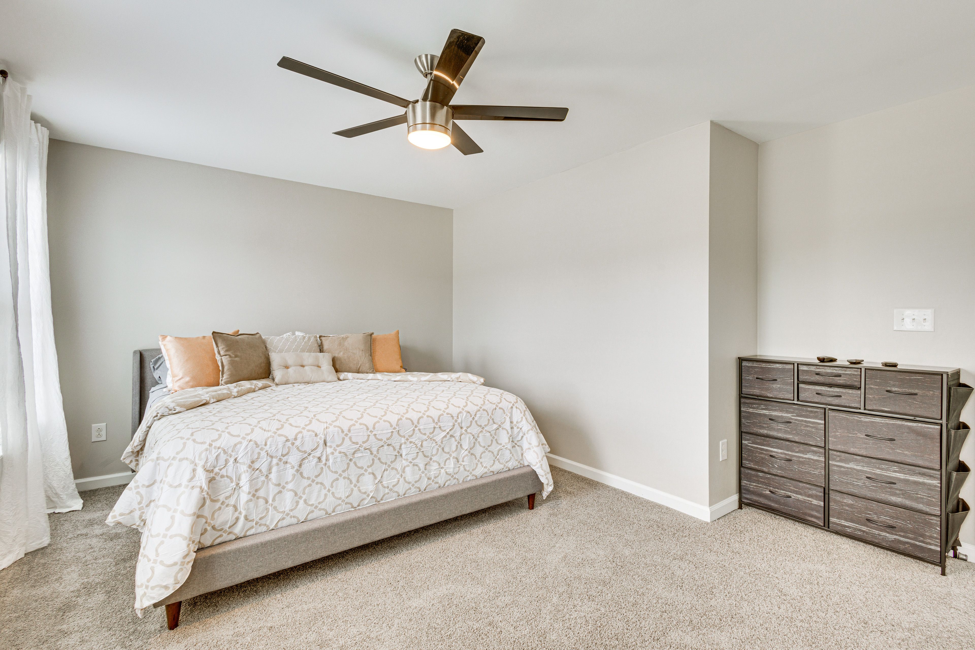 Bedroom 2 | King Bed | 2nd Floor