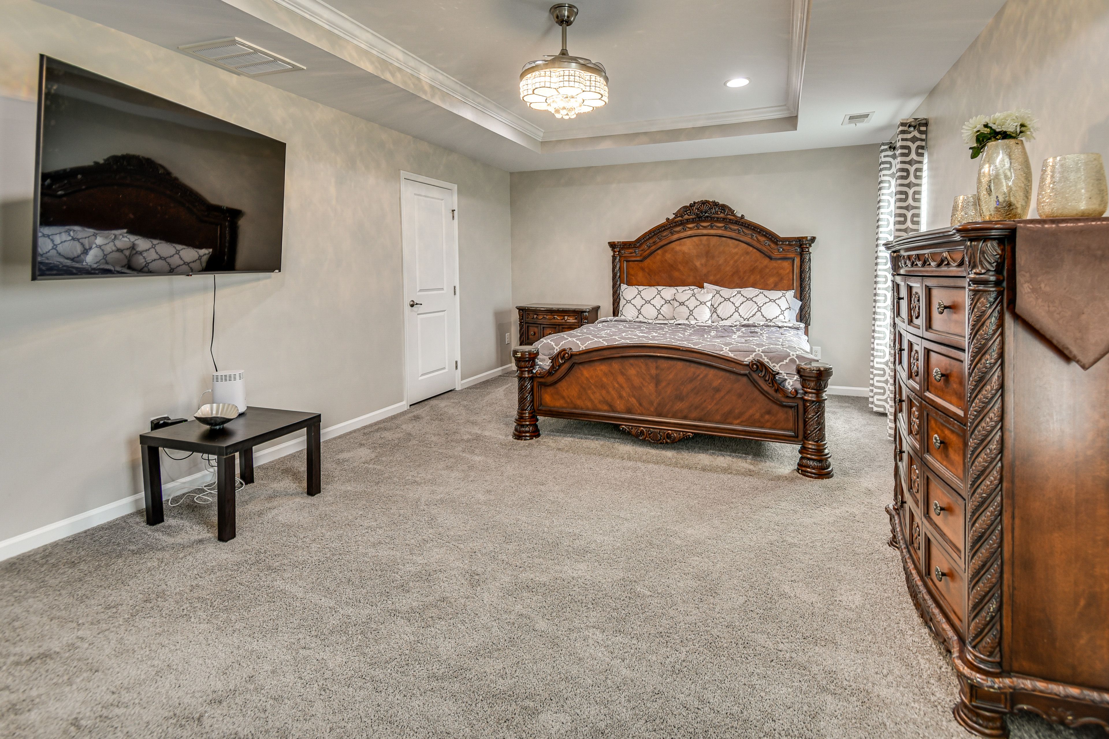 Bedroom Suite | King Bed | Linens Provided | 2nd Floor