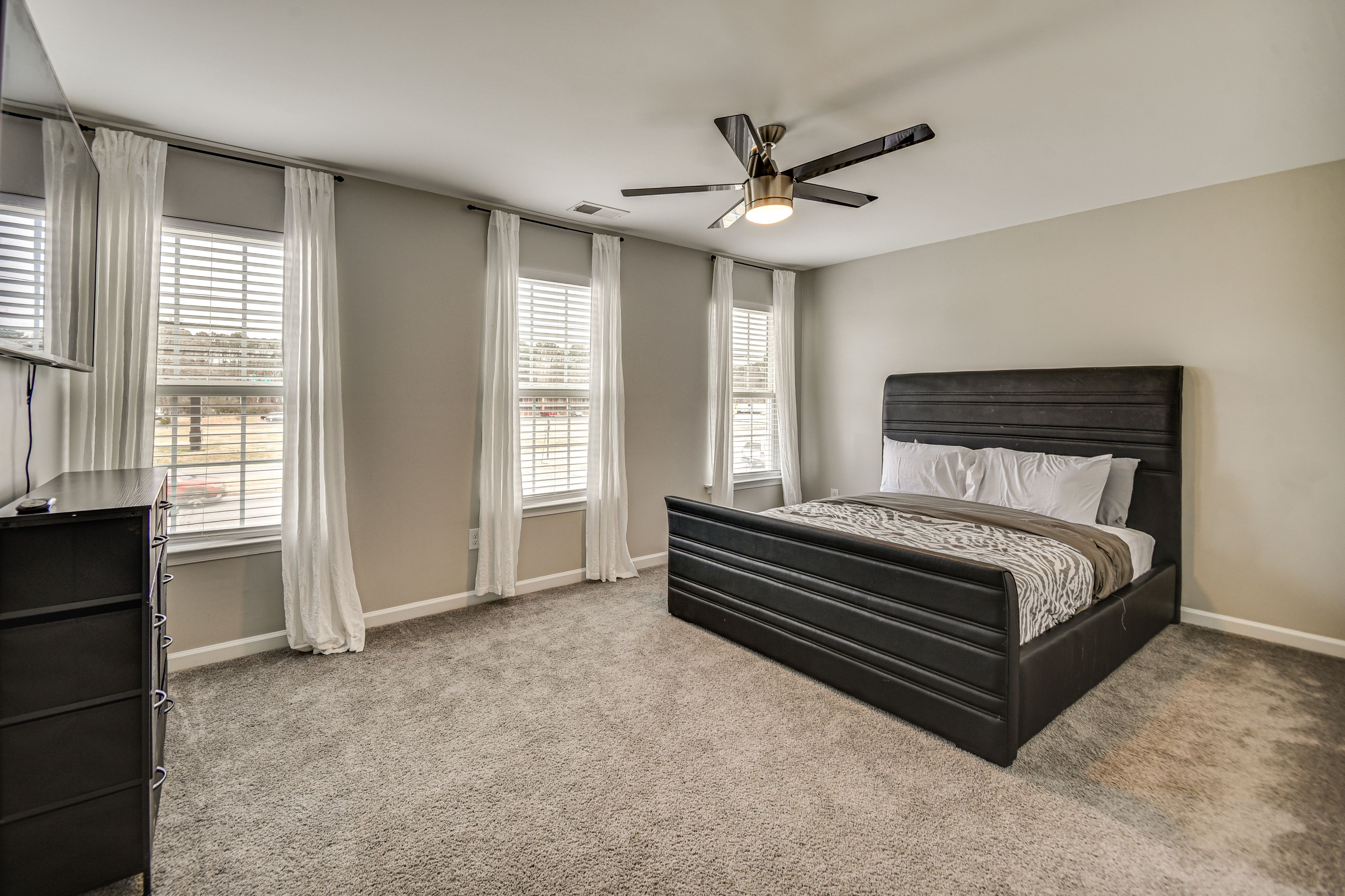 Bedroom 2 | Queen Bed | 2nd Floor