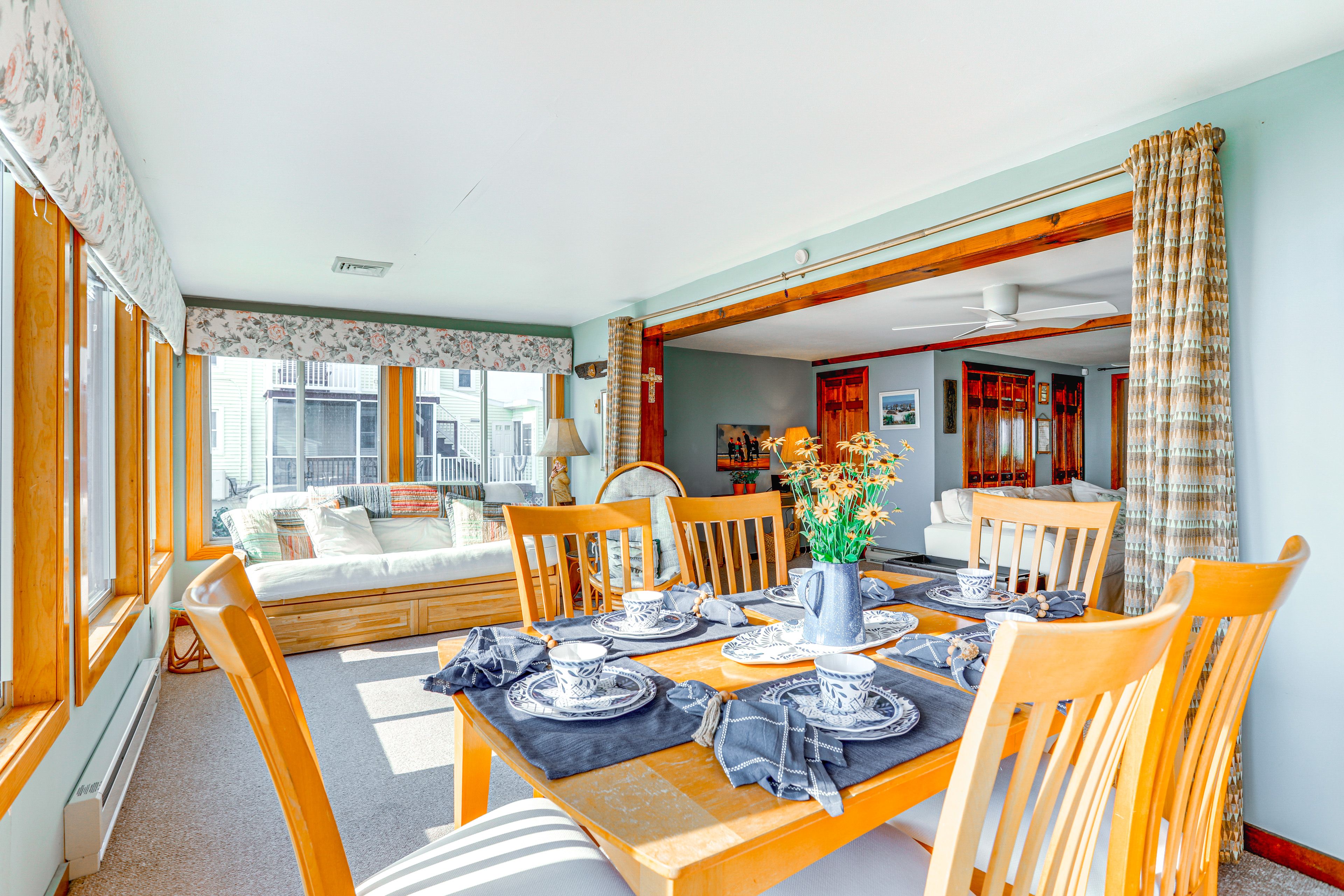 Dining Area | 1st Floor