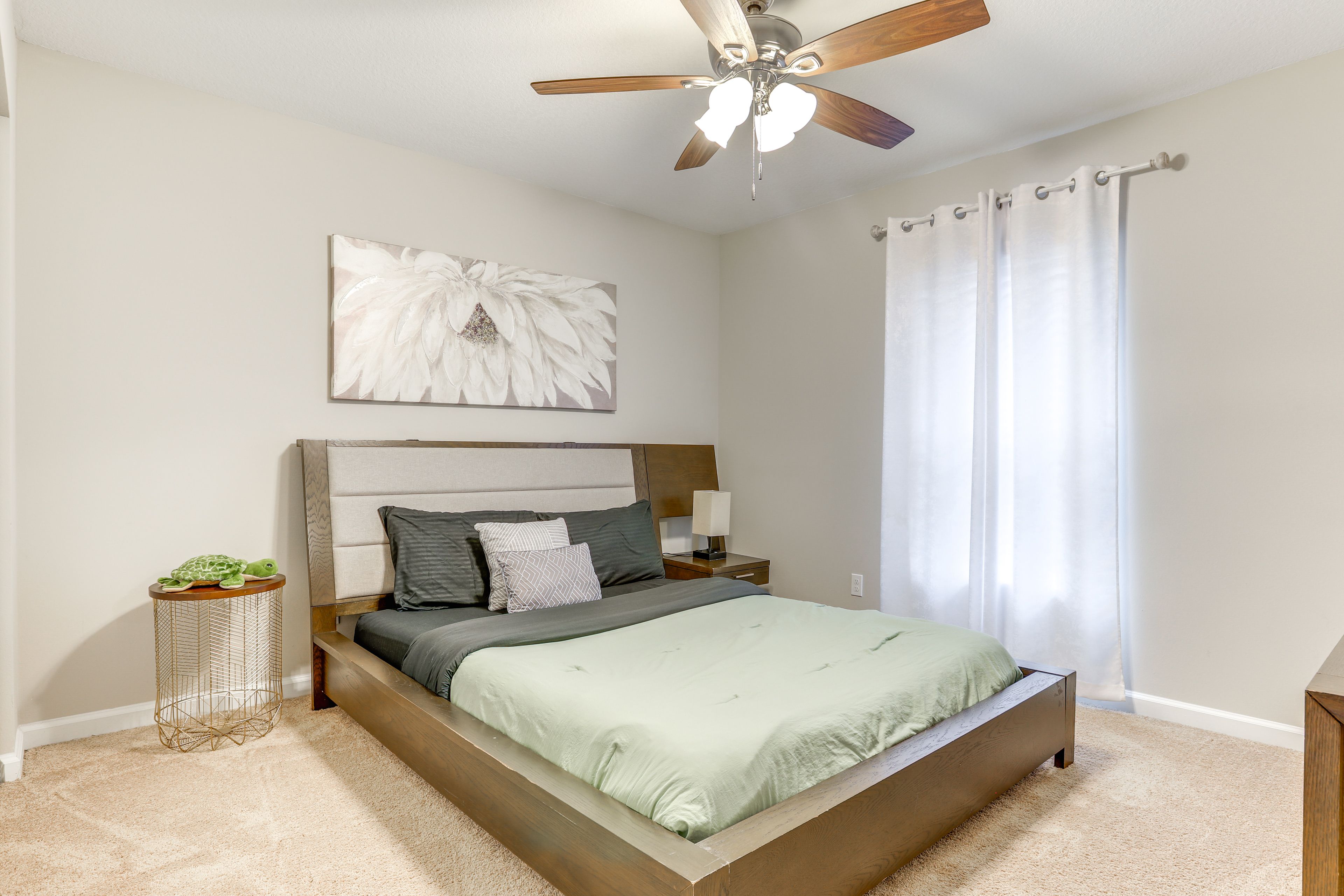 Bedroom 2 | Queen Bed