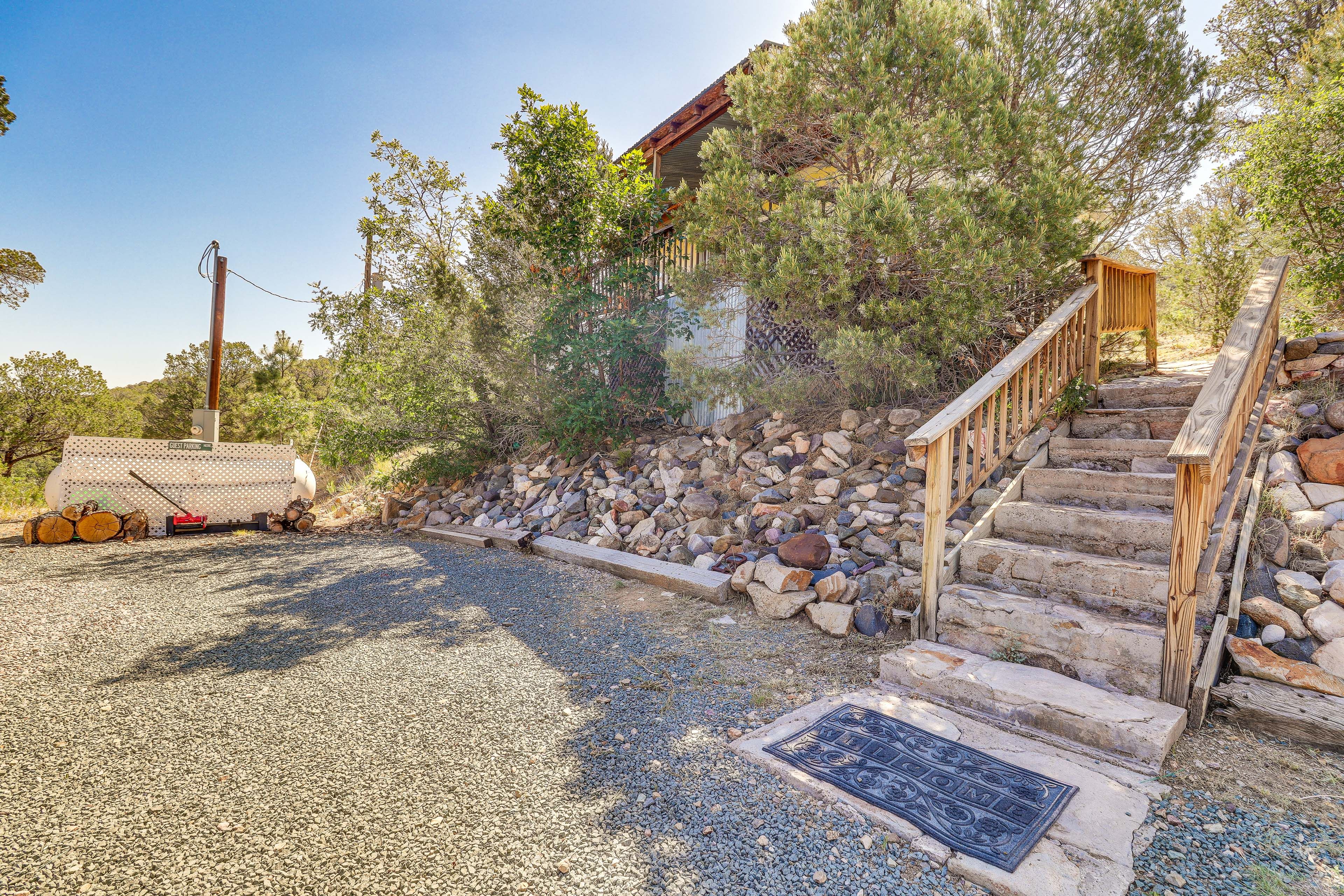 Parking | Shared Gravel Driveway (1 Vehicle)
