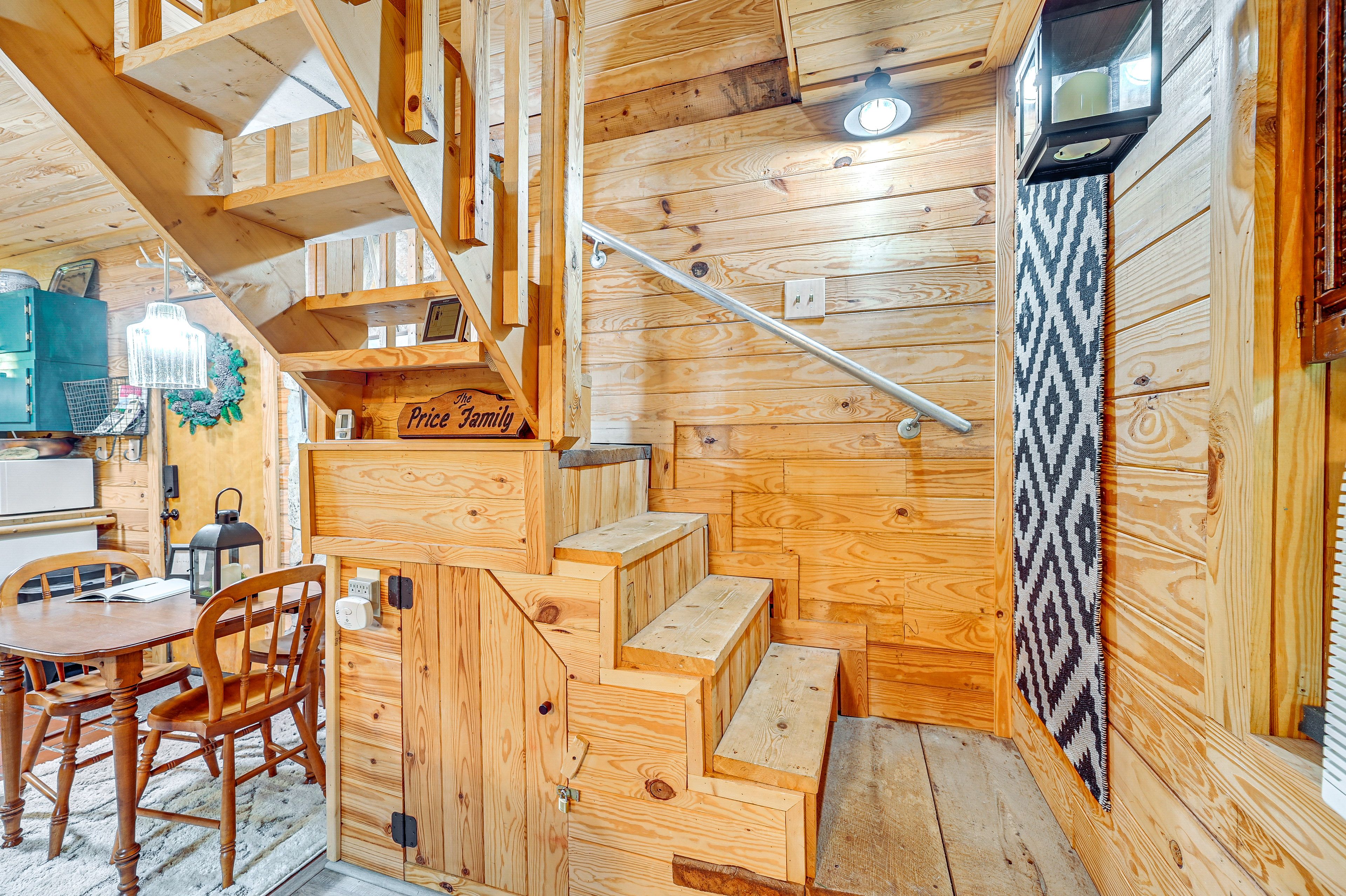 Loft Access | 1st Floor
