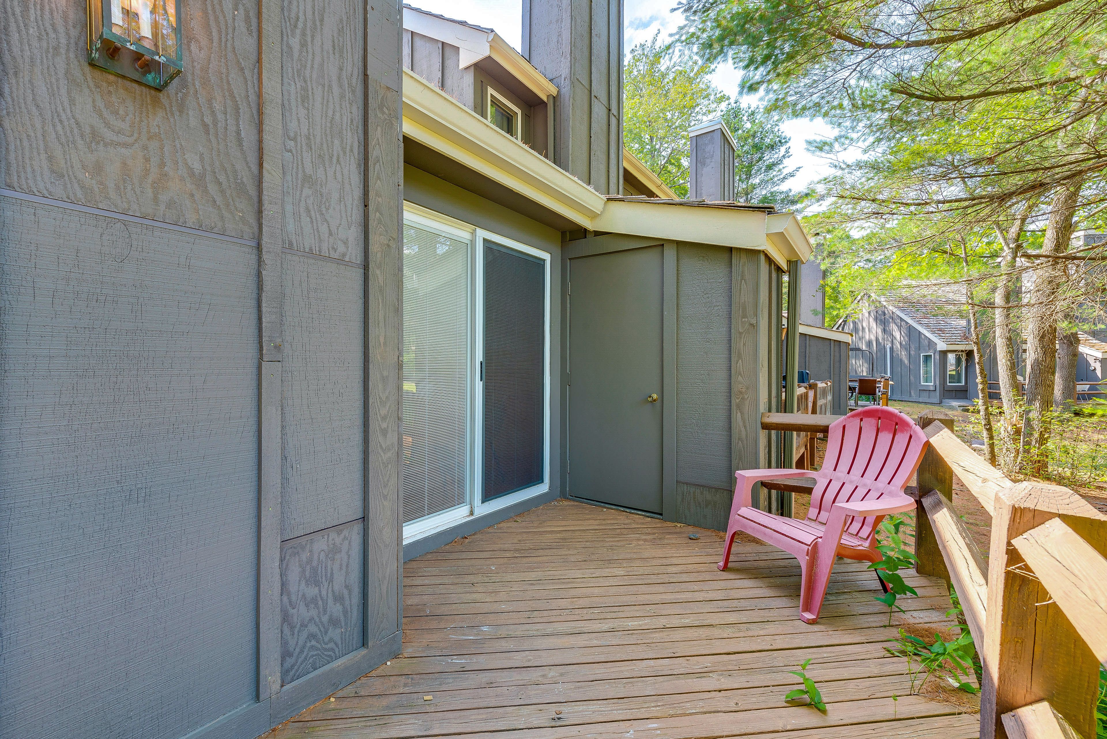 Private Deck