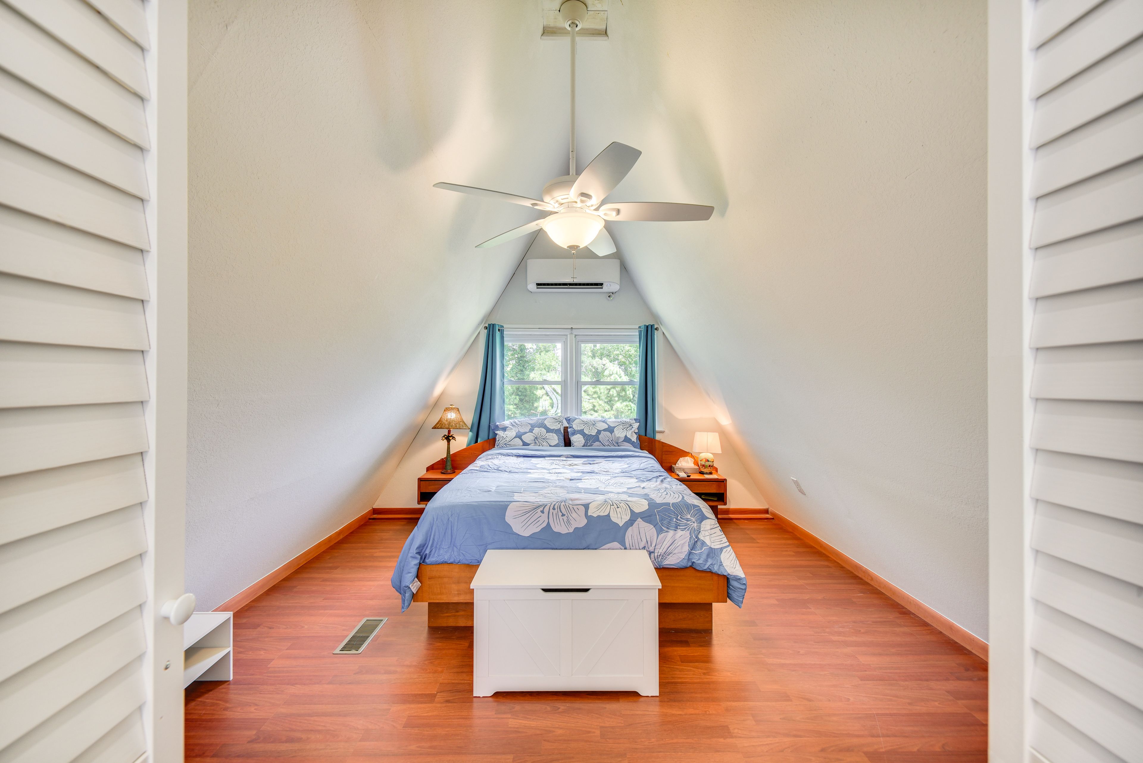Bedroom 2 | Queen Bed | 2nd Floor