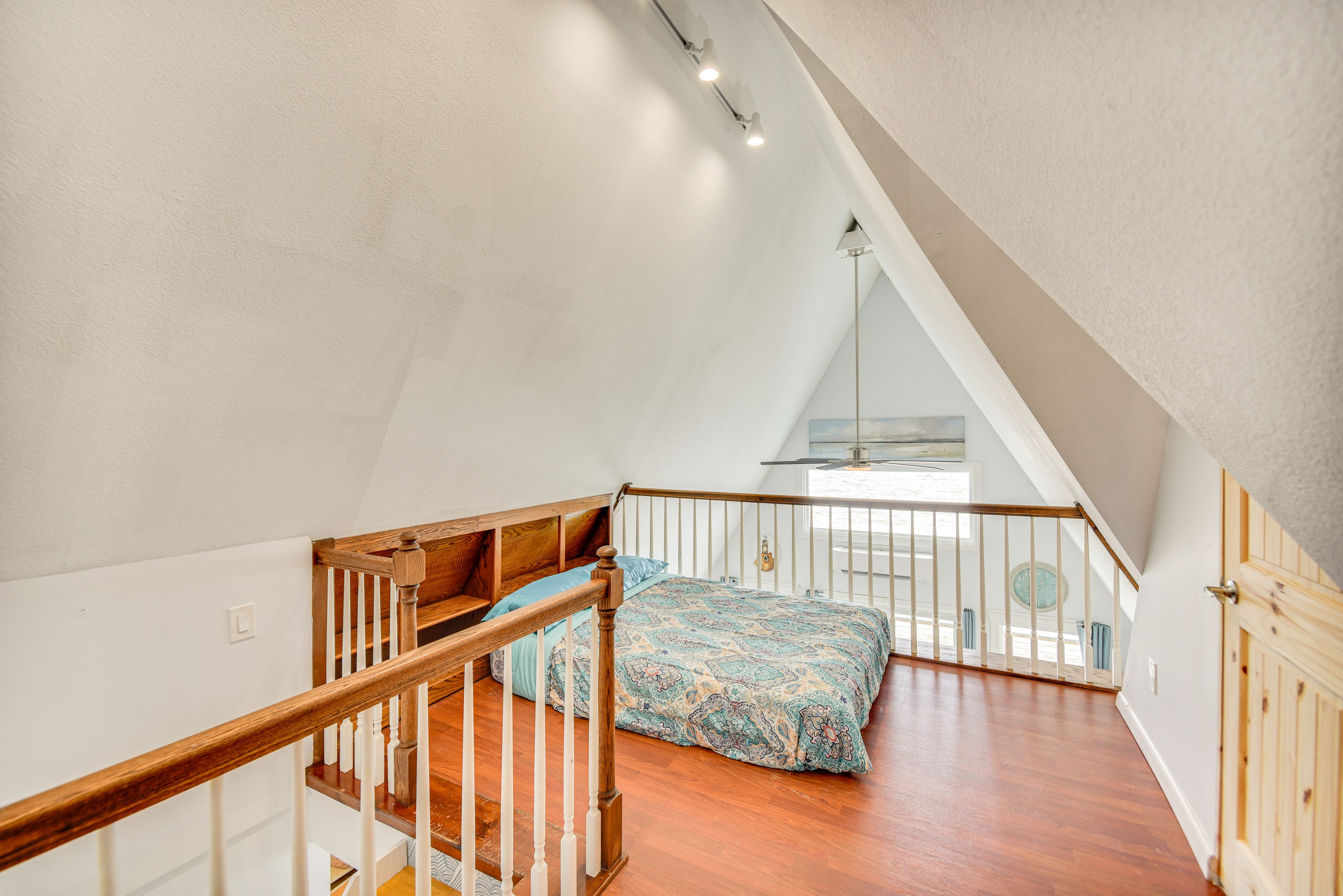 Loft | Full Floor Mattress | 2nd Floor
