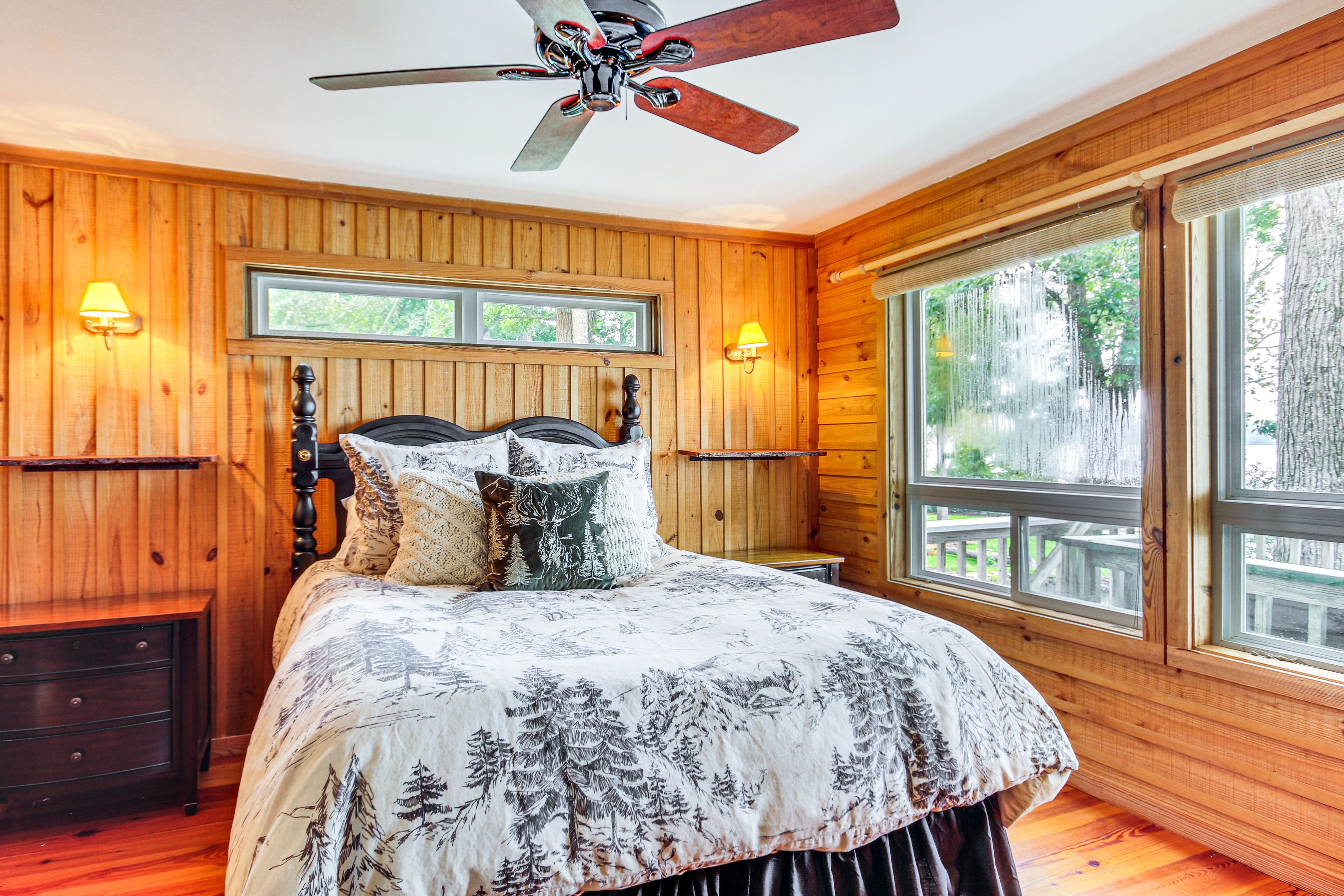 Bedroom 1 | Queen Bed | 2nd Floor | Linens Provided | En-Suite Bathroom