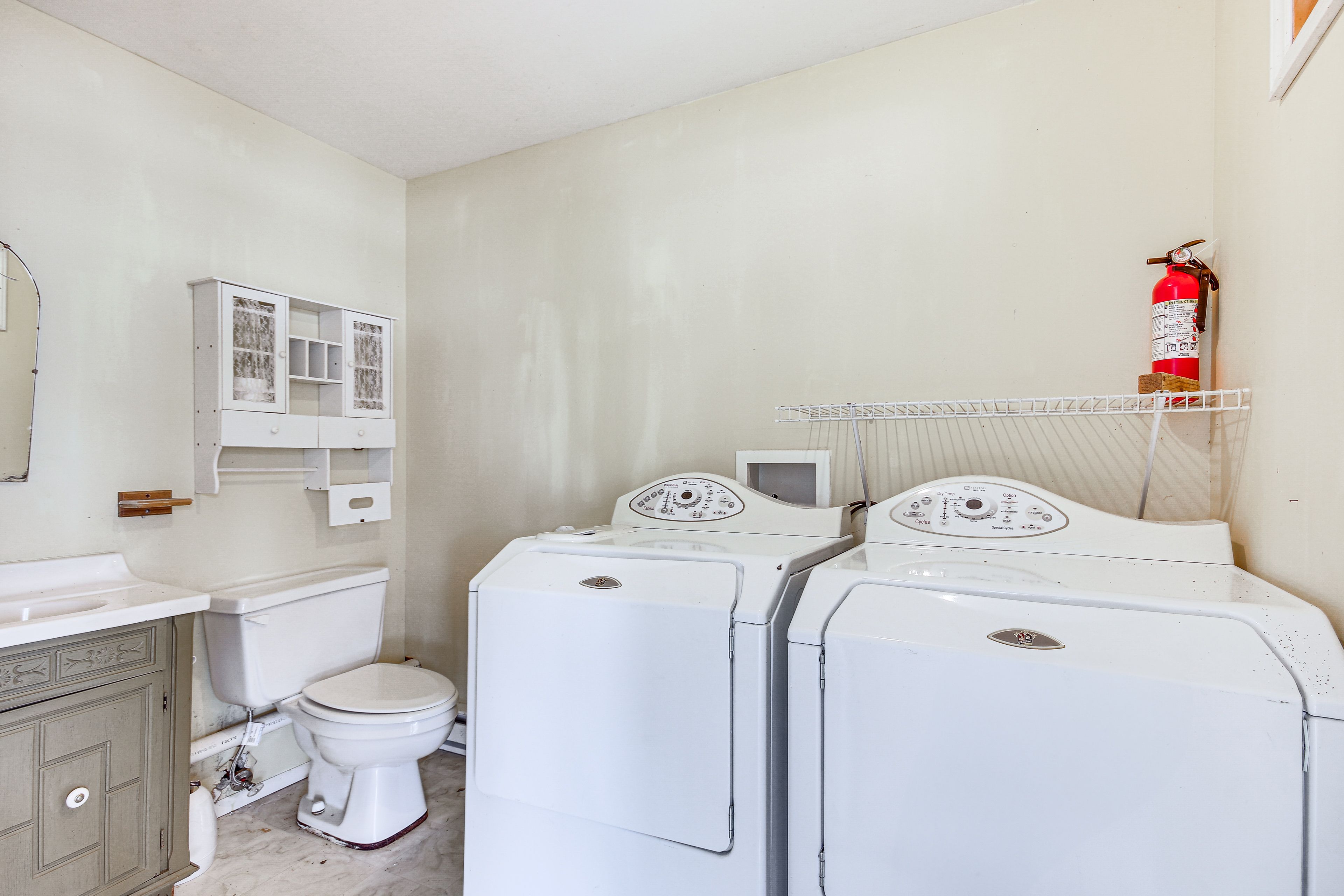 Half Bathroom | 1st Floor | Washer/Dryer | Laundry Detergent | Iron/Board