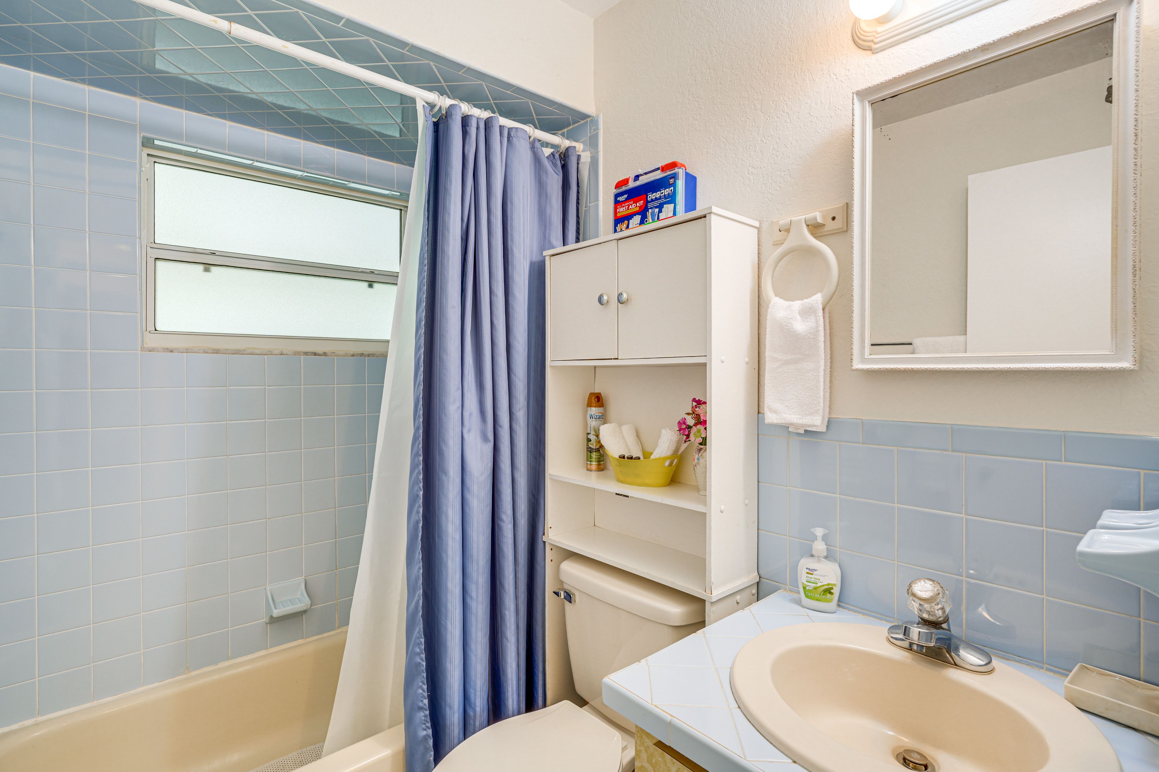 Bathroom | Towels Provided
