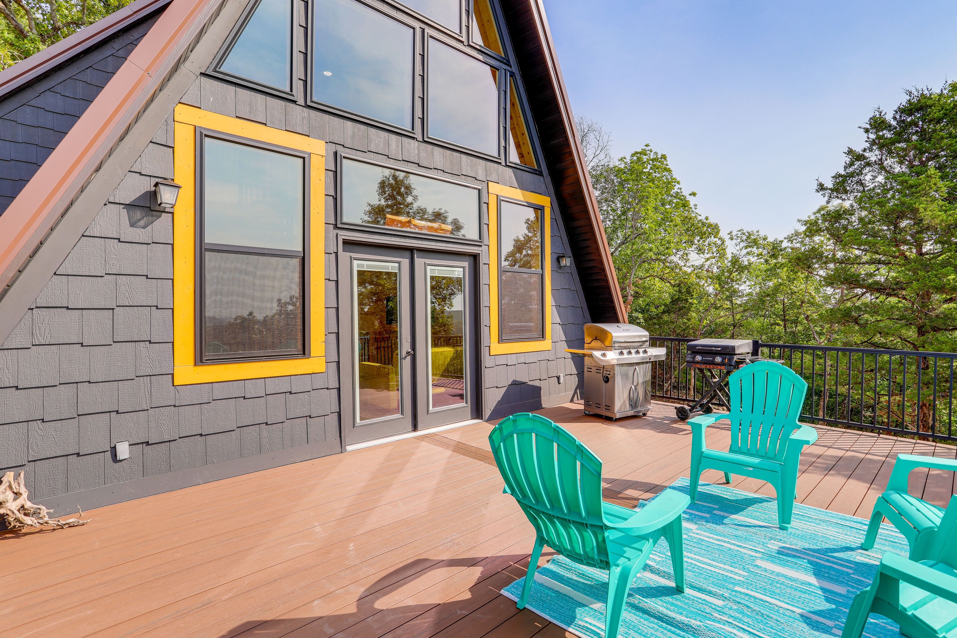 Furnished Deck