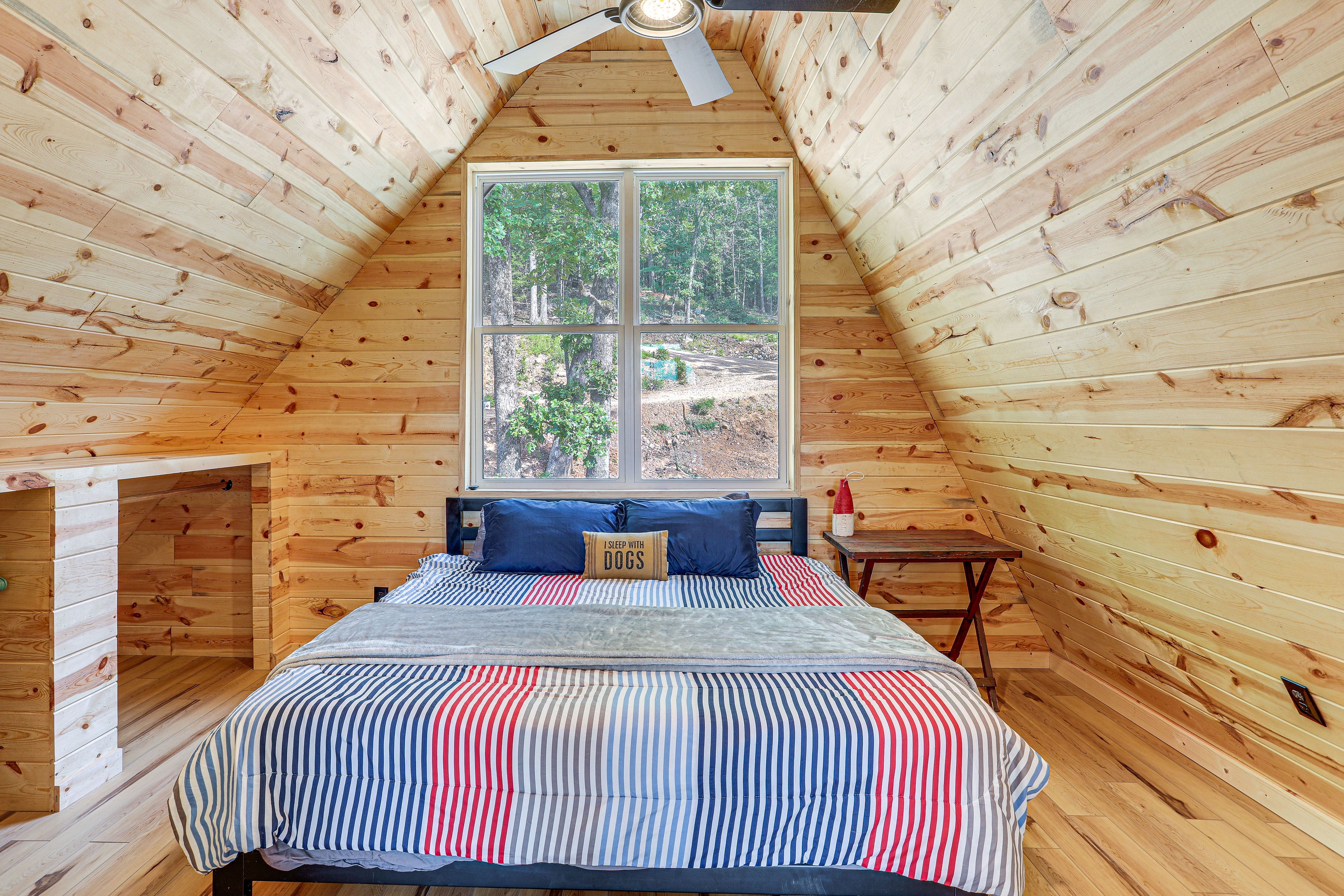 Bedroom 1 | King Bed | Linens & Towels Provided | Upper Level