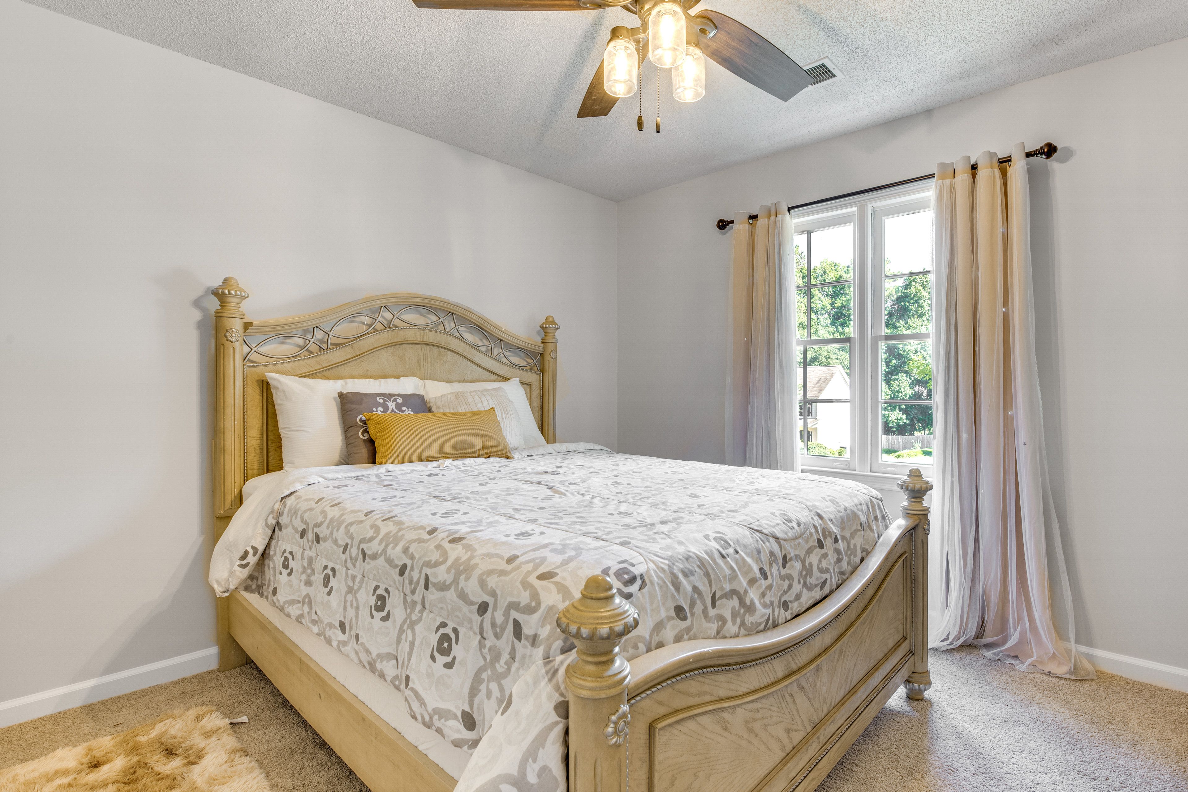 Bedroom 2 | Queen Bed | 2nd Floor