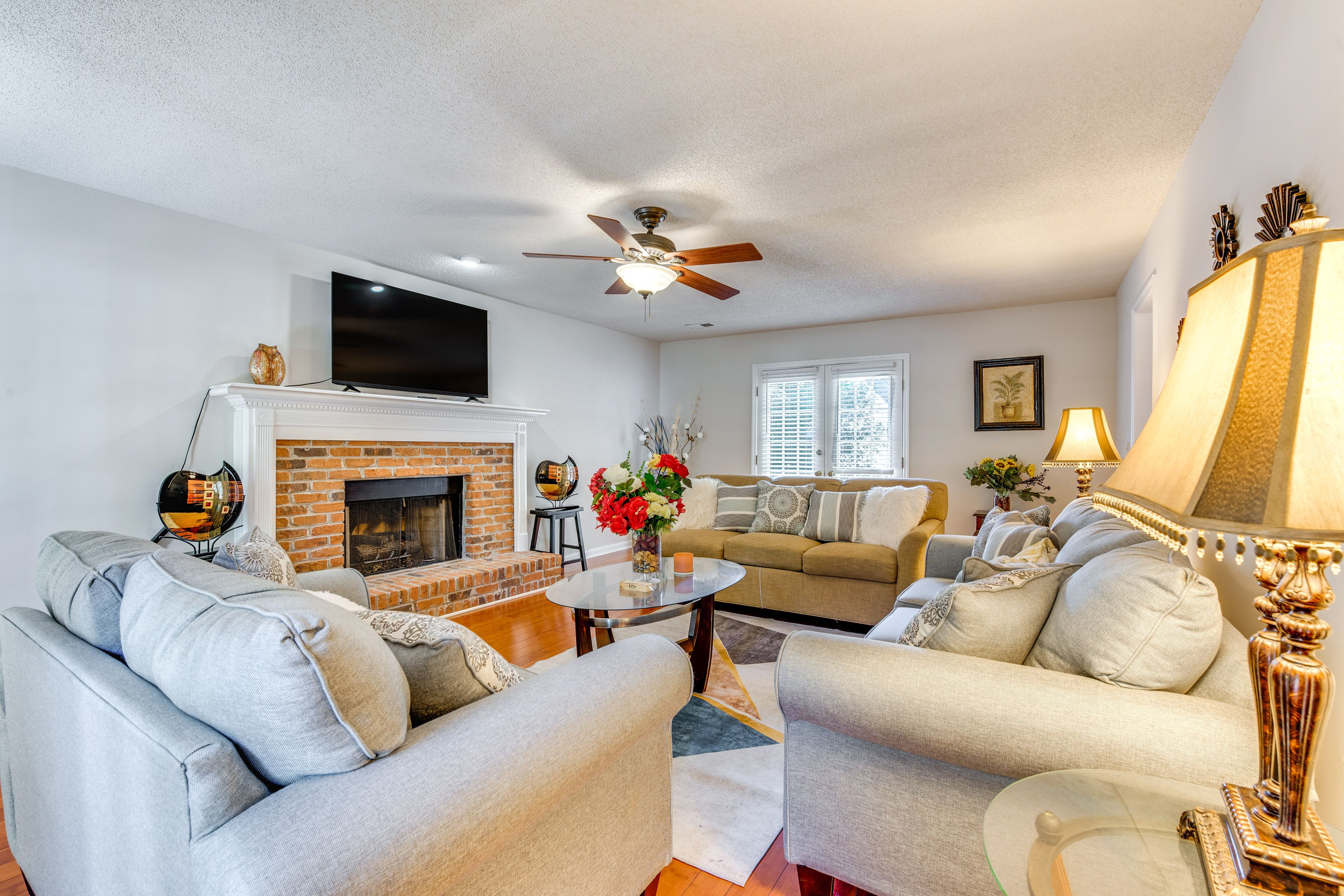 Power Springs Vacation Rental | 3BR | 2.5BA | 2,800 Sq Ft | Steps Required