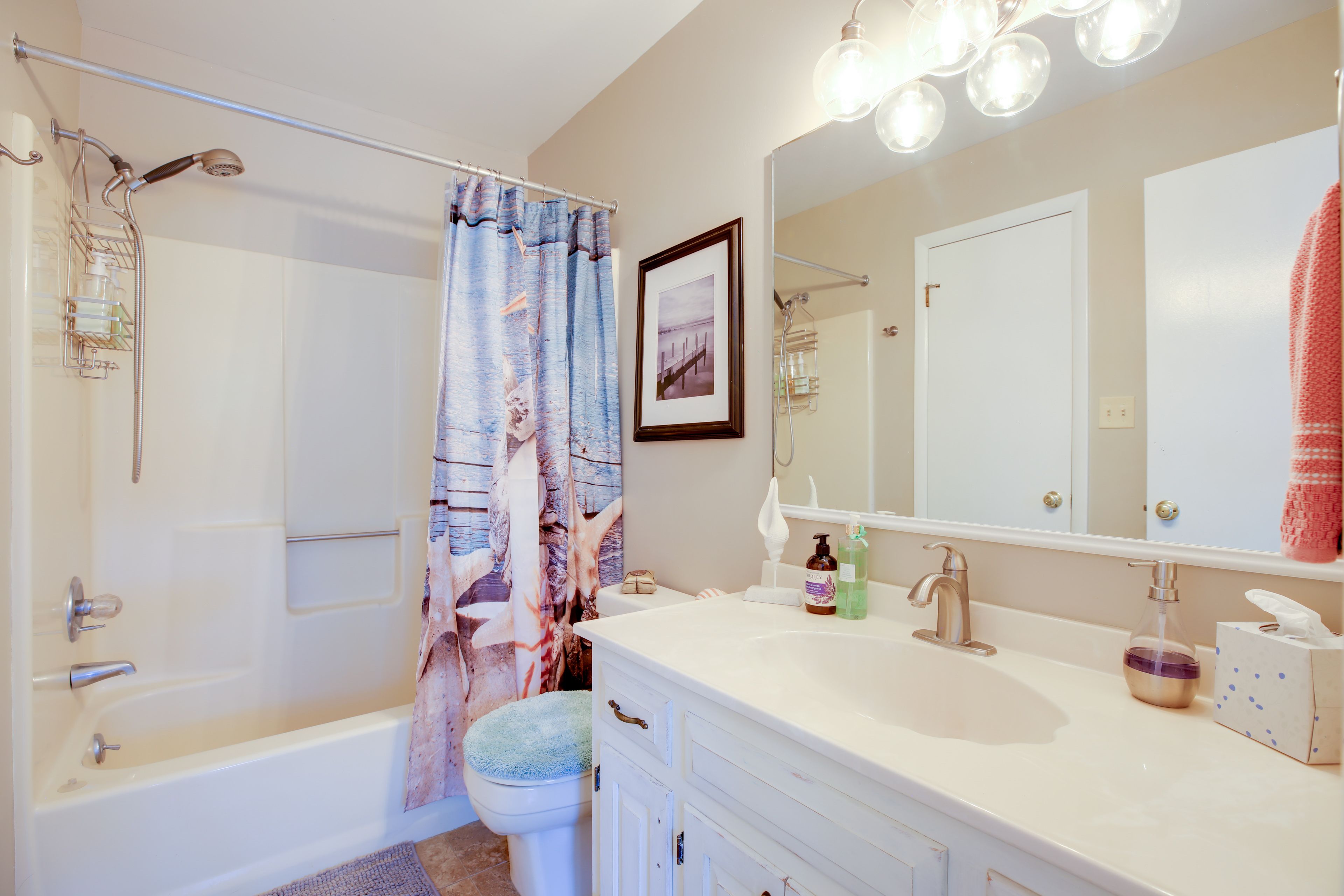 En-Suite Bathroom