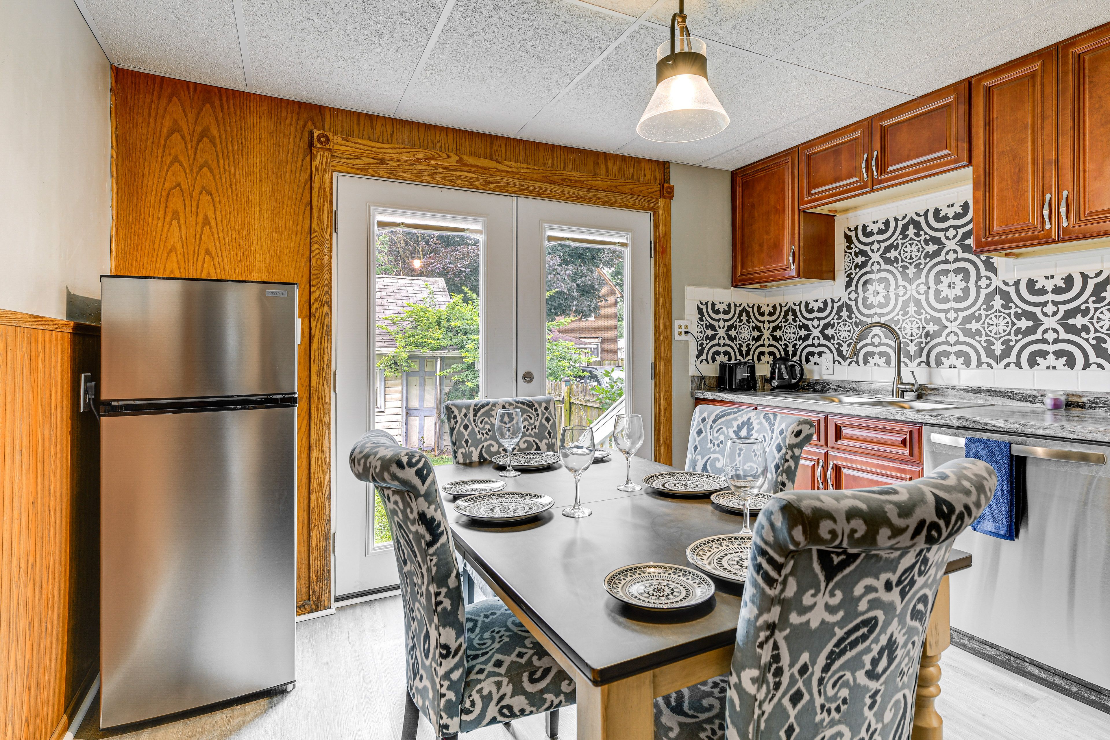 Dining Area | Free WiFi | Central Heating | Window A/C Units