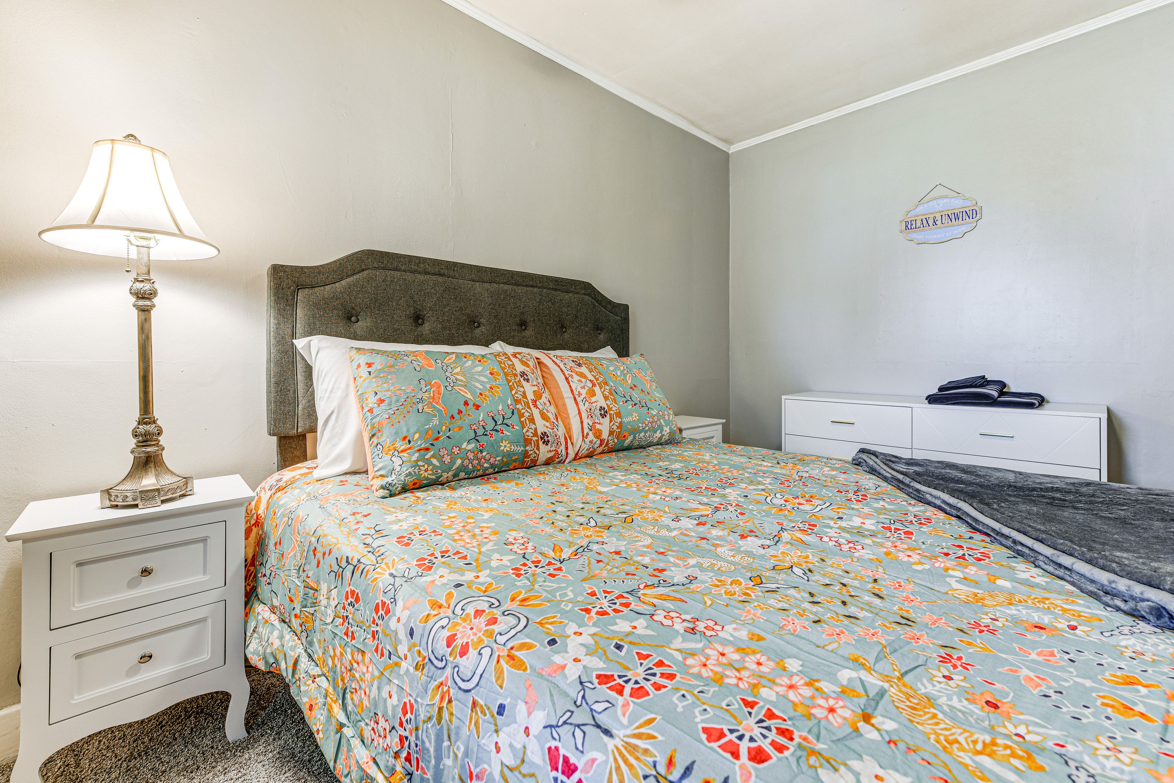 Bedroom 1 | Queen Bed | Linens Provided