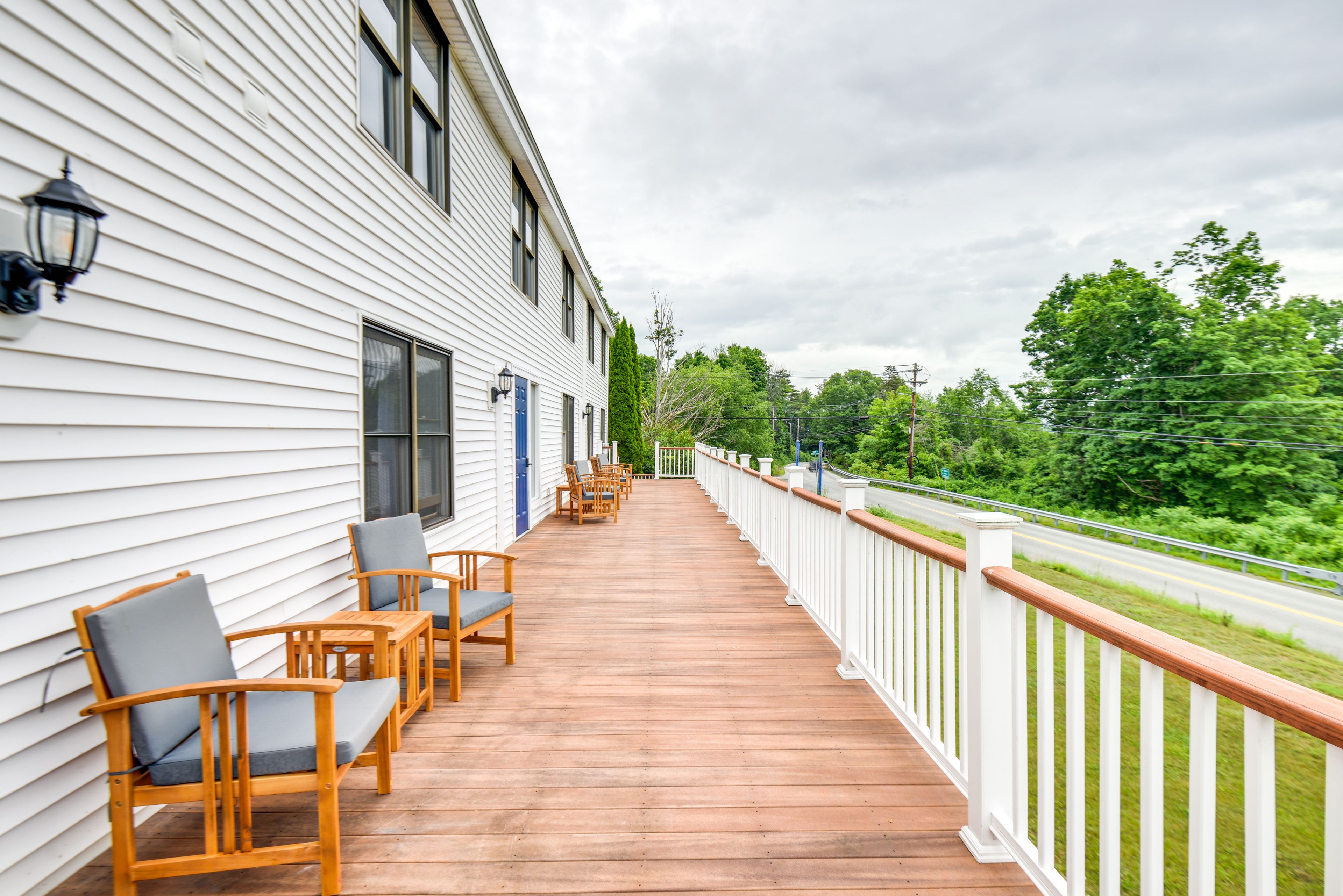 Shared Deck | Peekaboo Lake Views