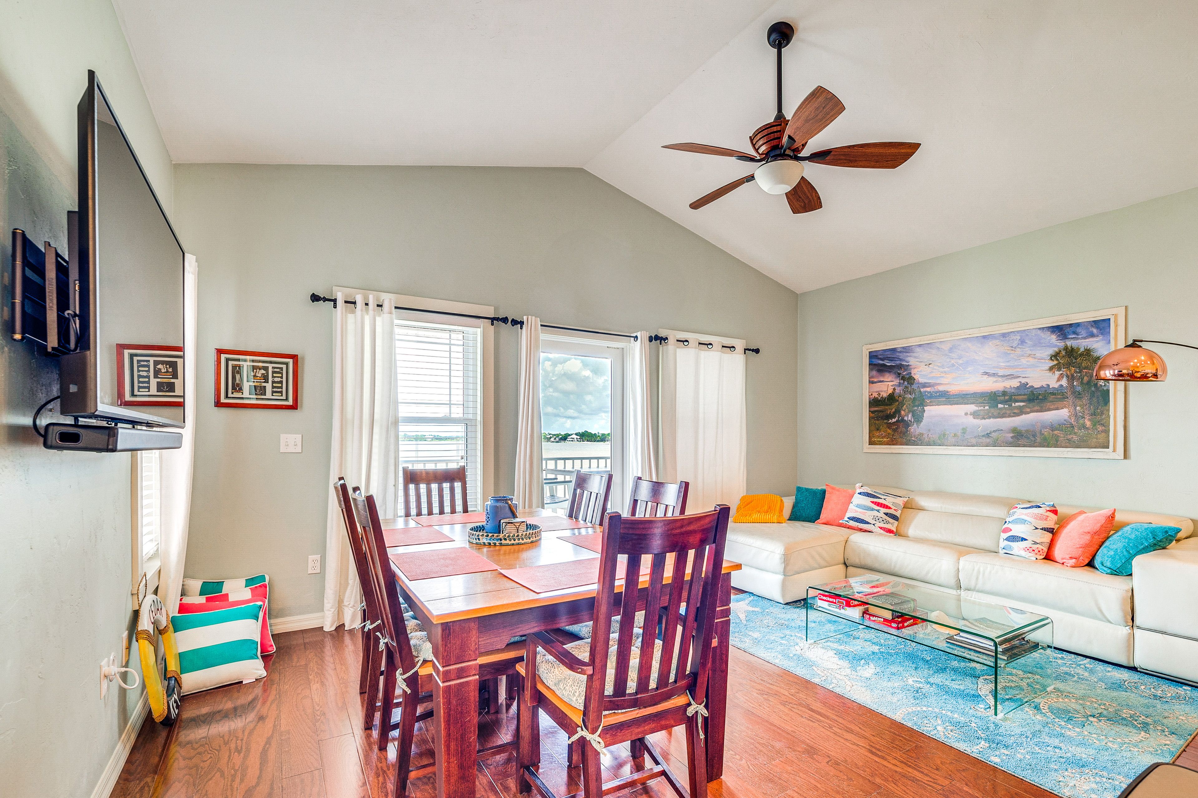 Living & Dining Room | Upper Level | Free WiFi