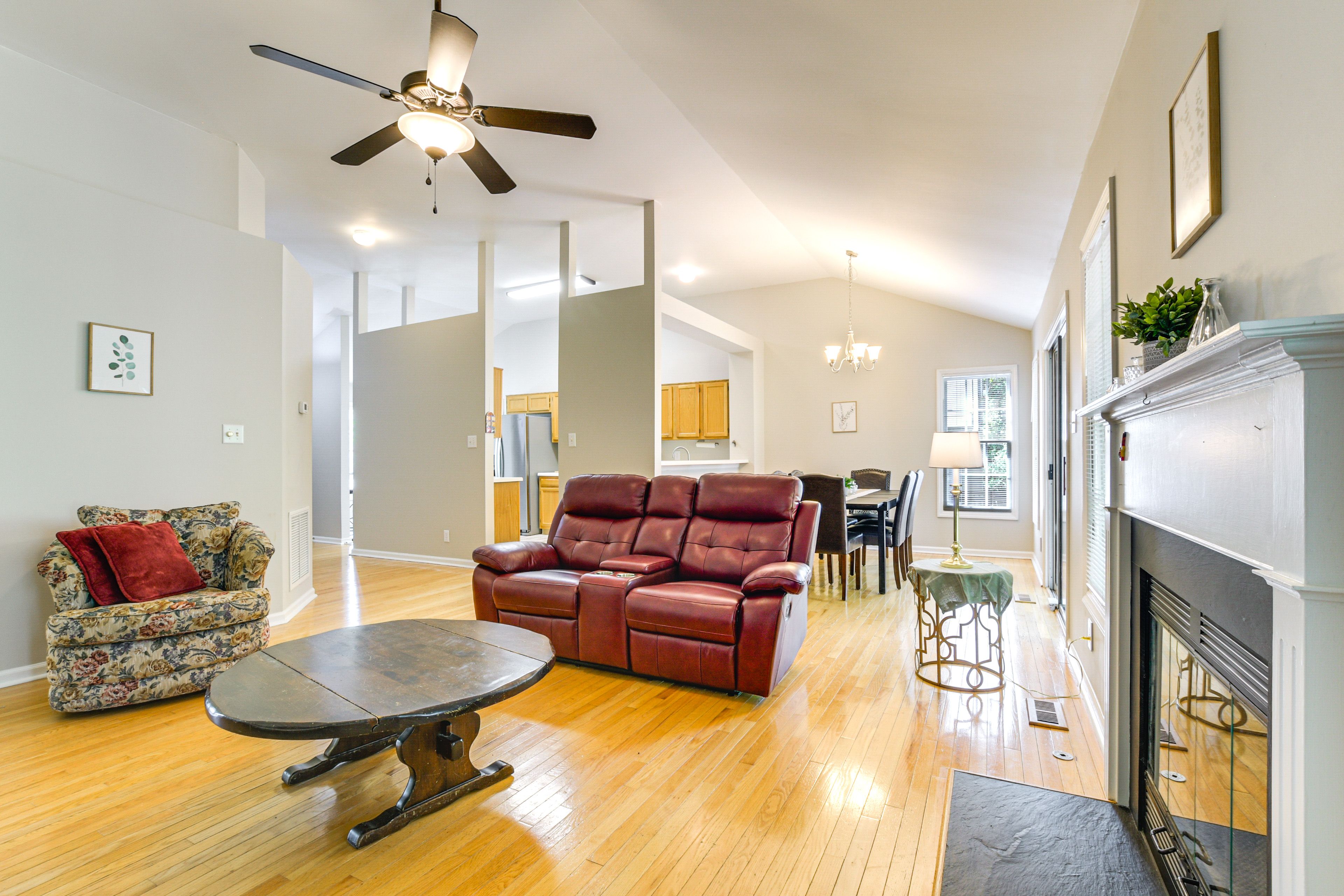 Cary Vacation Rental | 2BR | 2BA | 1,500 Sq Ft | 5 Steps Required