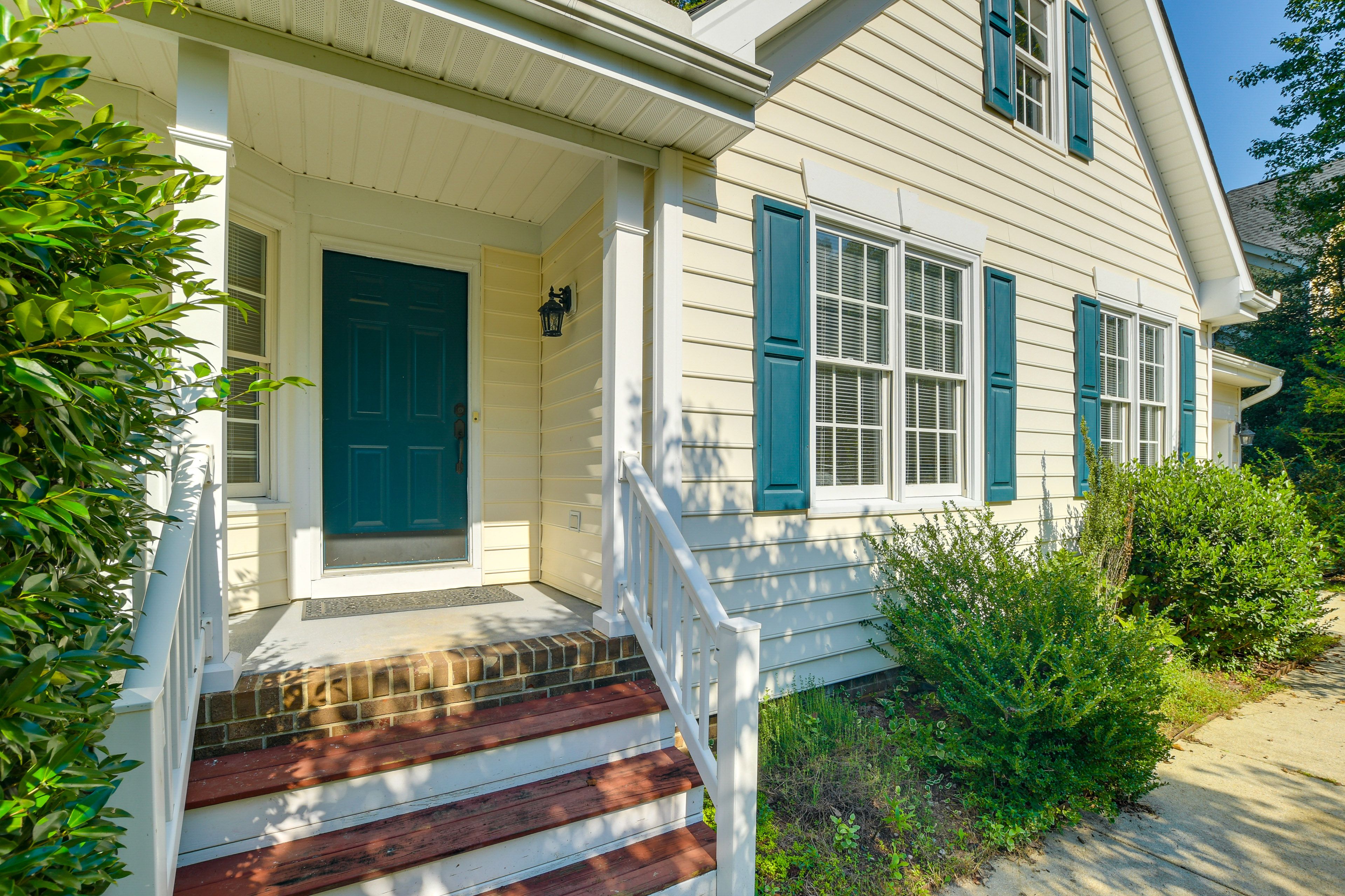 Home Exterior | Keyless Entry | Private Deck