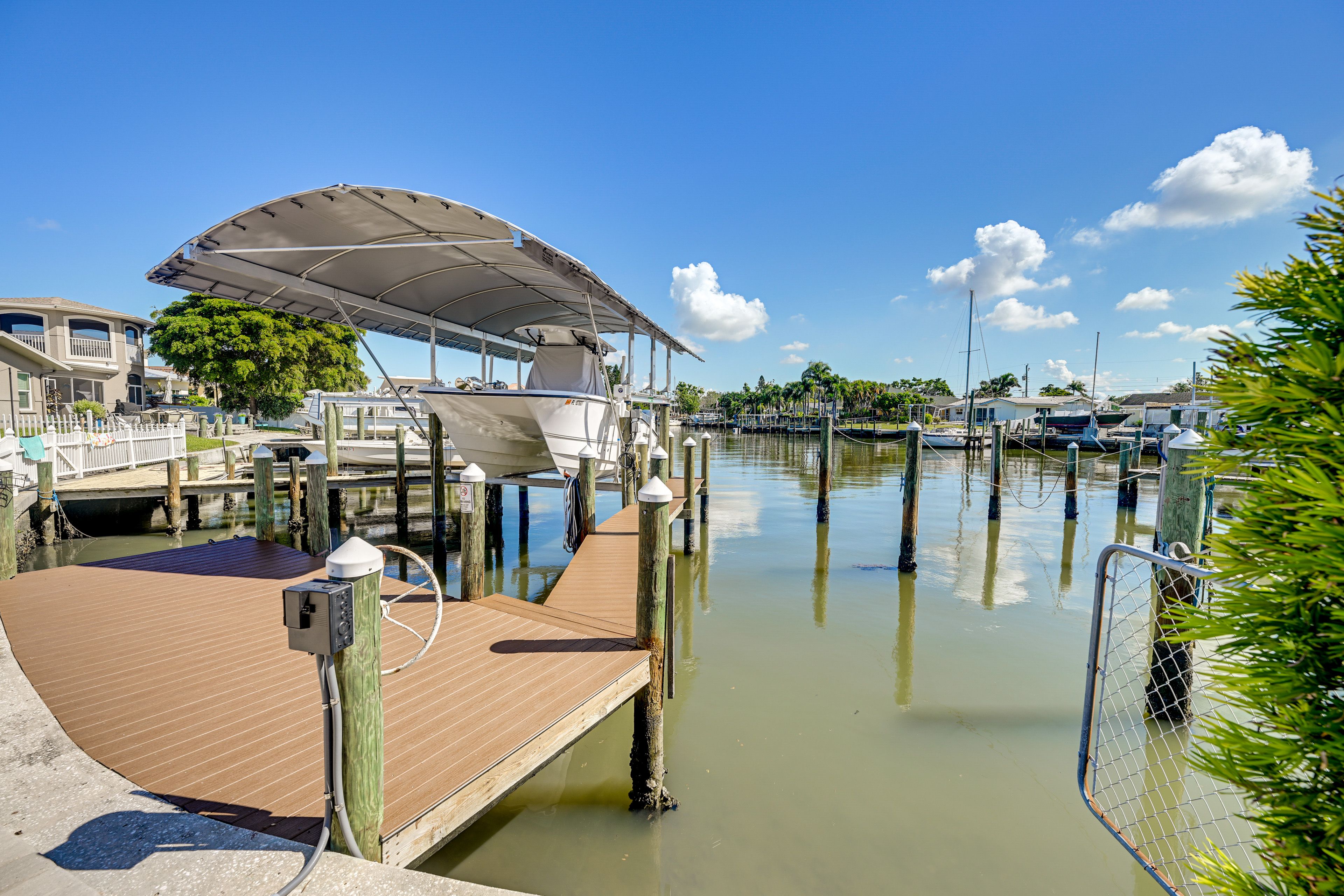 Private Fishing Dock | Fishing Poles Provided | Canal Access