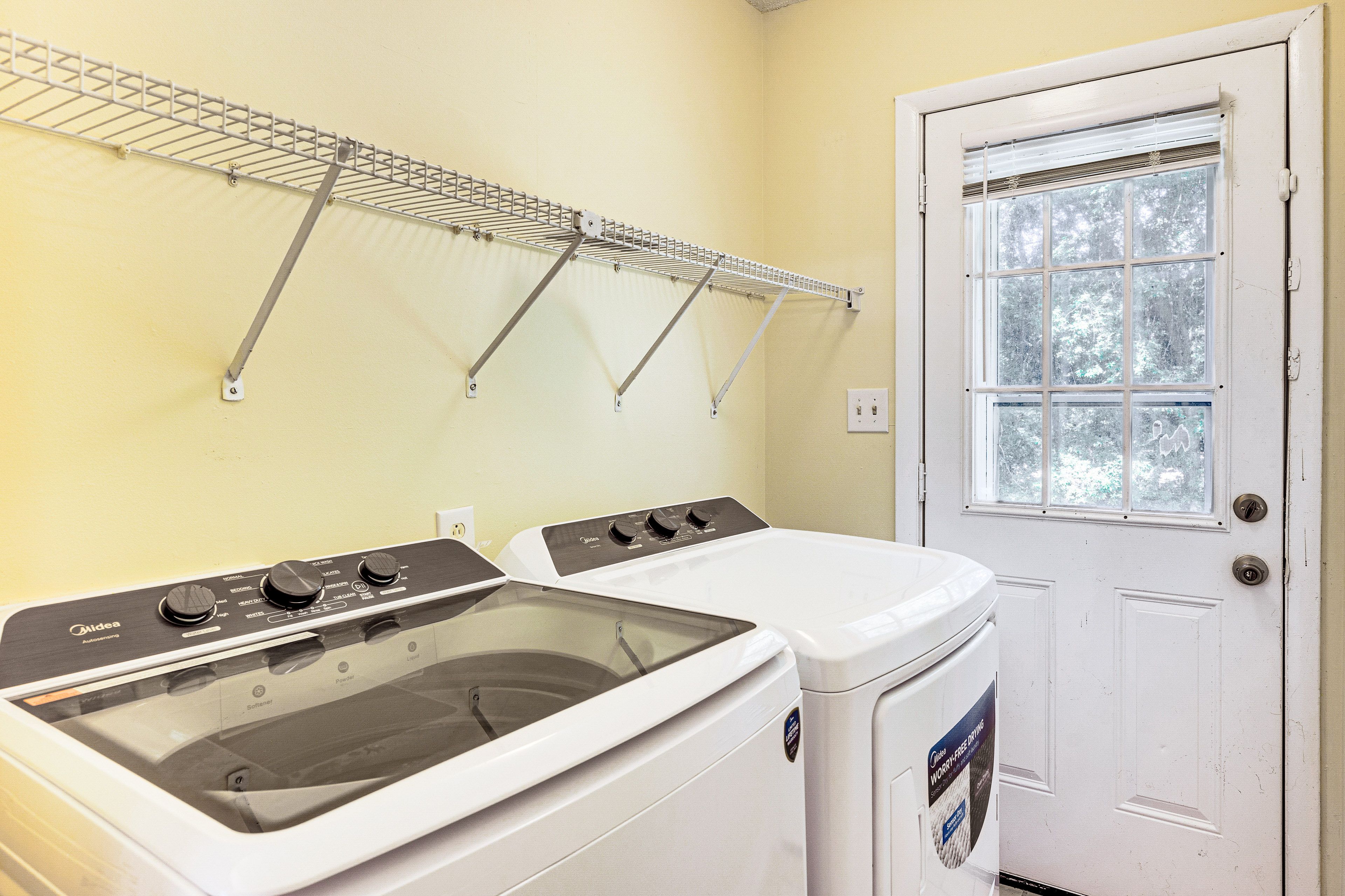 In-Unit Laundry