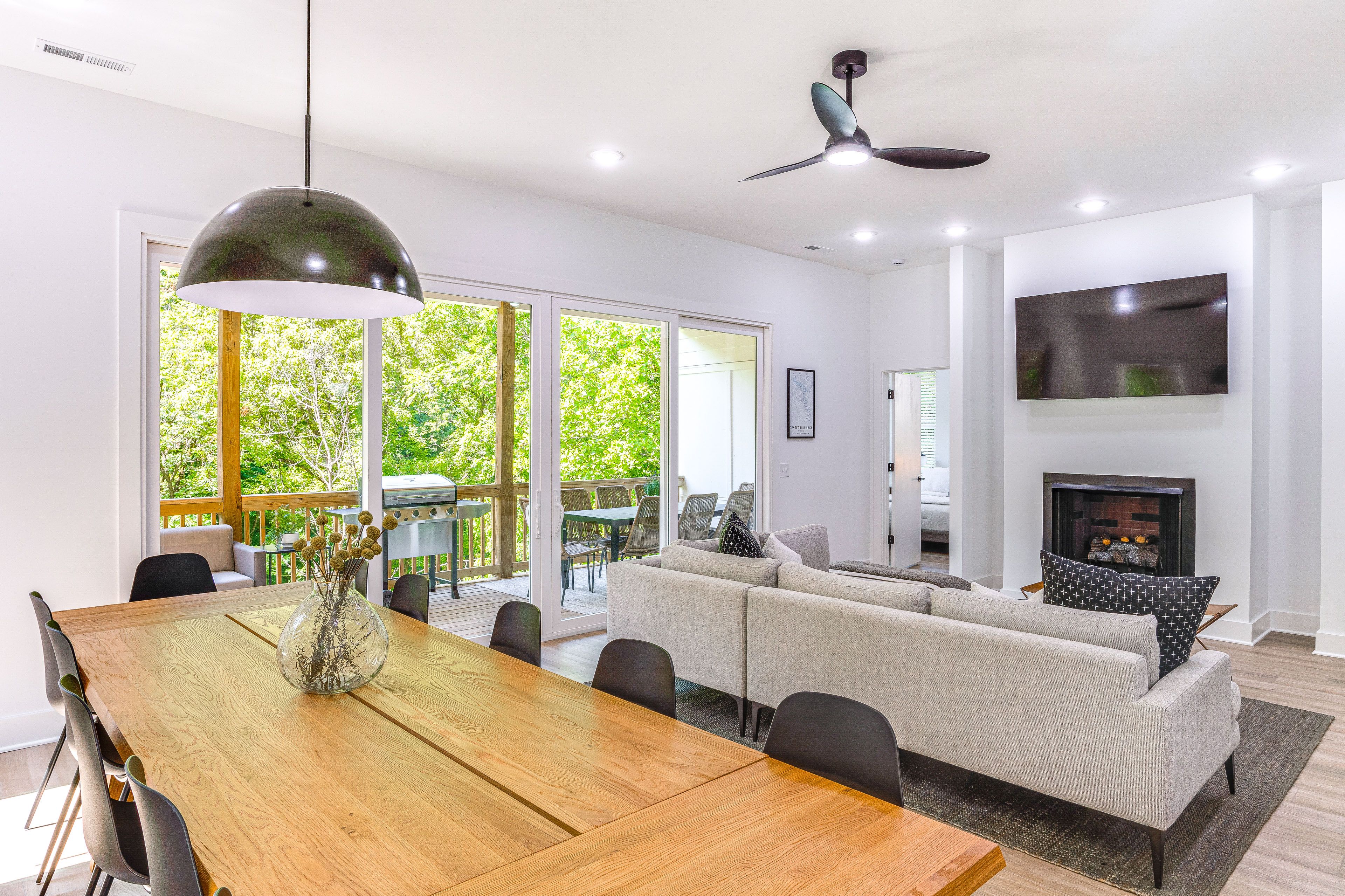 Dining Area | Open Floor Plan