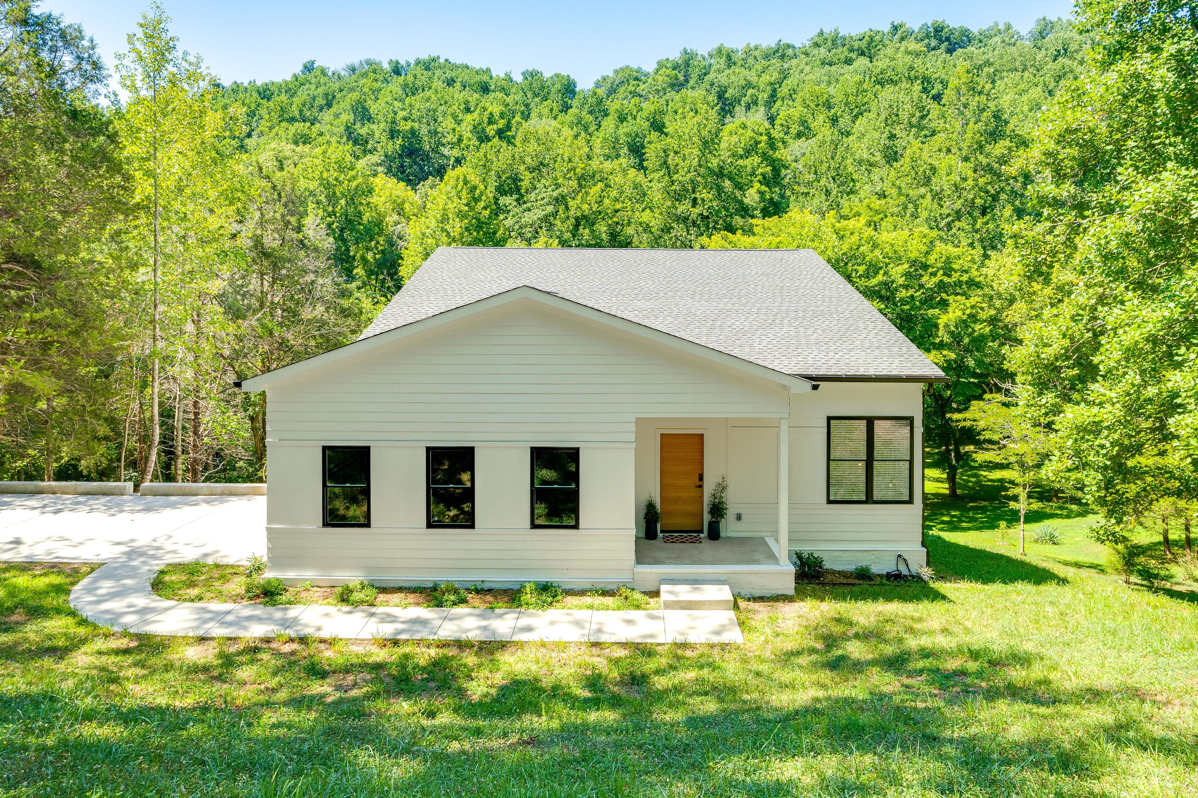 Liberty Vacation Rental | 4BR | 3BA | Stairs Required | 2,000 Sq Ft